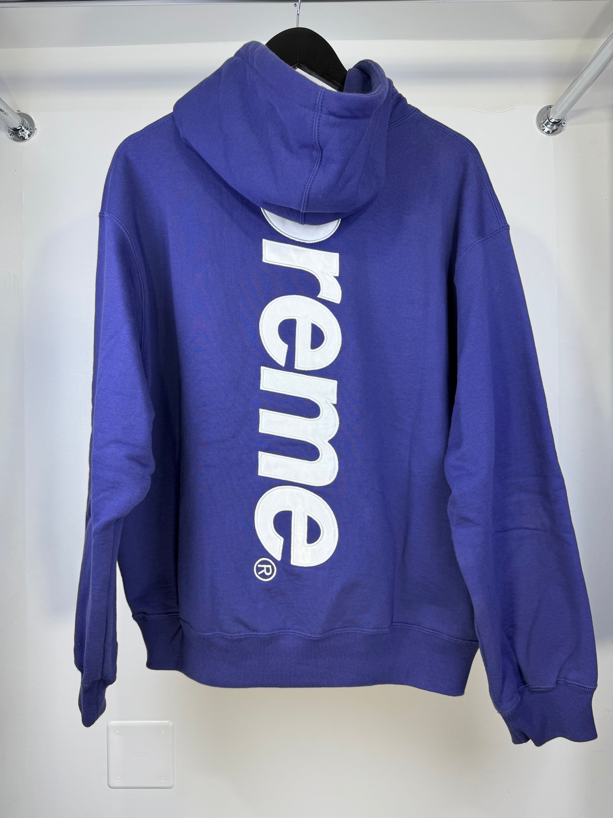 Felpa Supreme Size M viola e bianca
