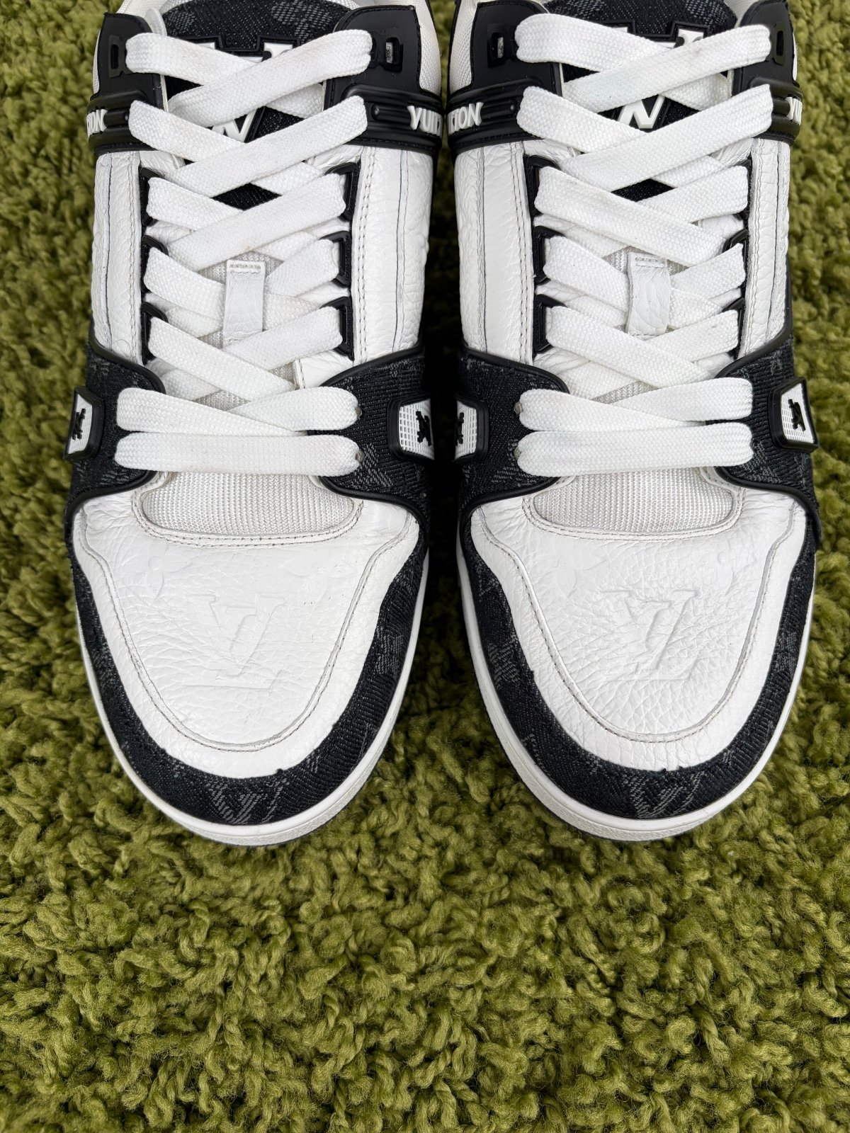 Louis Vuitton Trainer In Denim Nera 8.5 - Second Hand Di Fiore