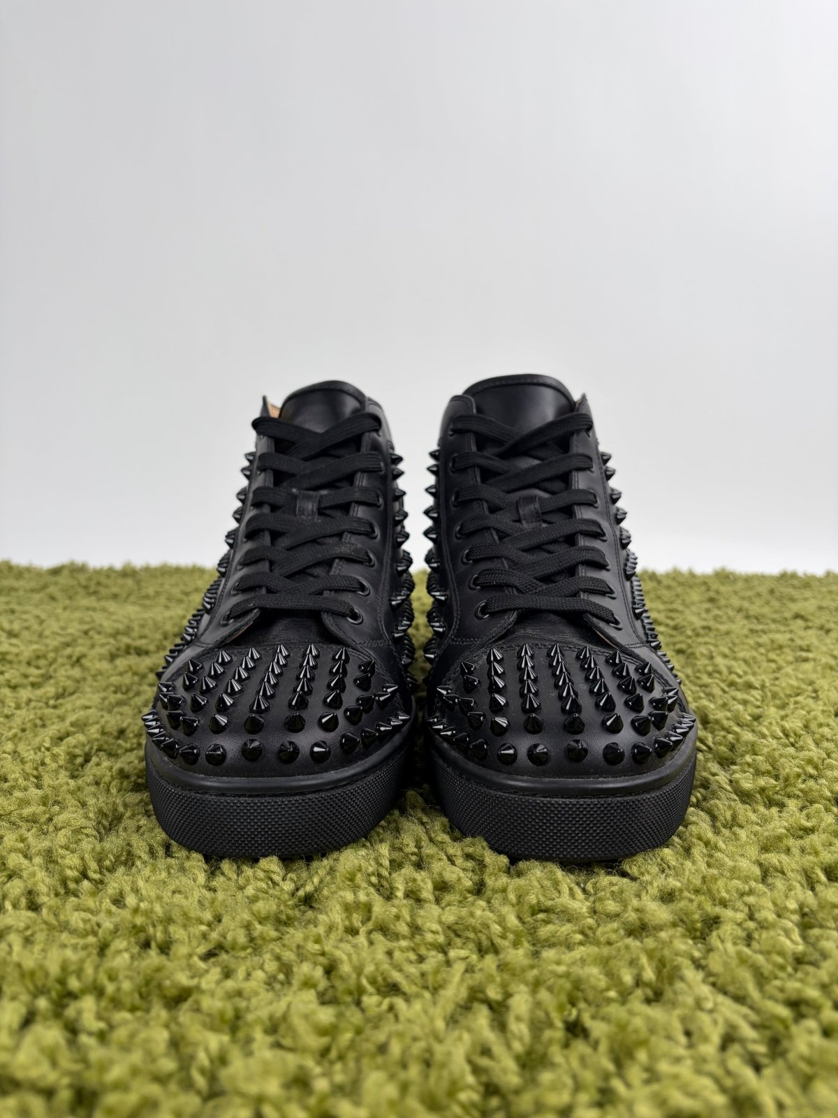 Christian Louboutin Spikes High In pelle Nera 42.5 - Second Hand Di Fiore