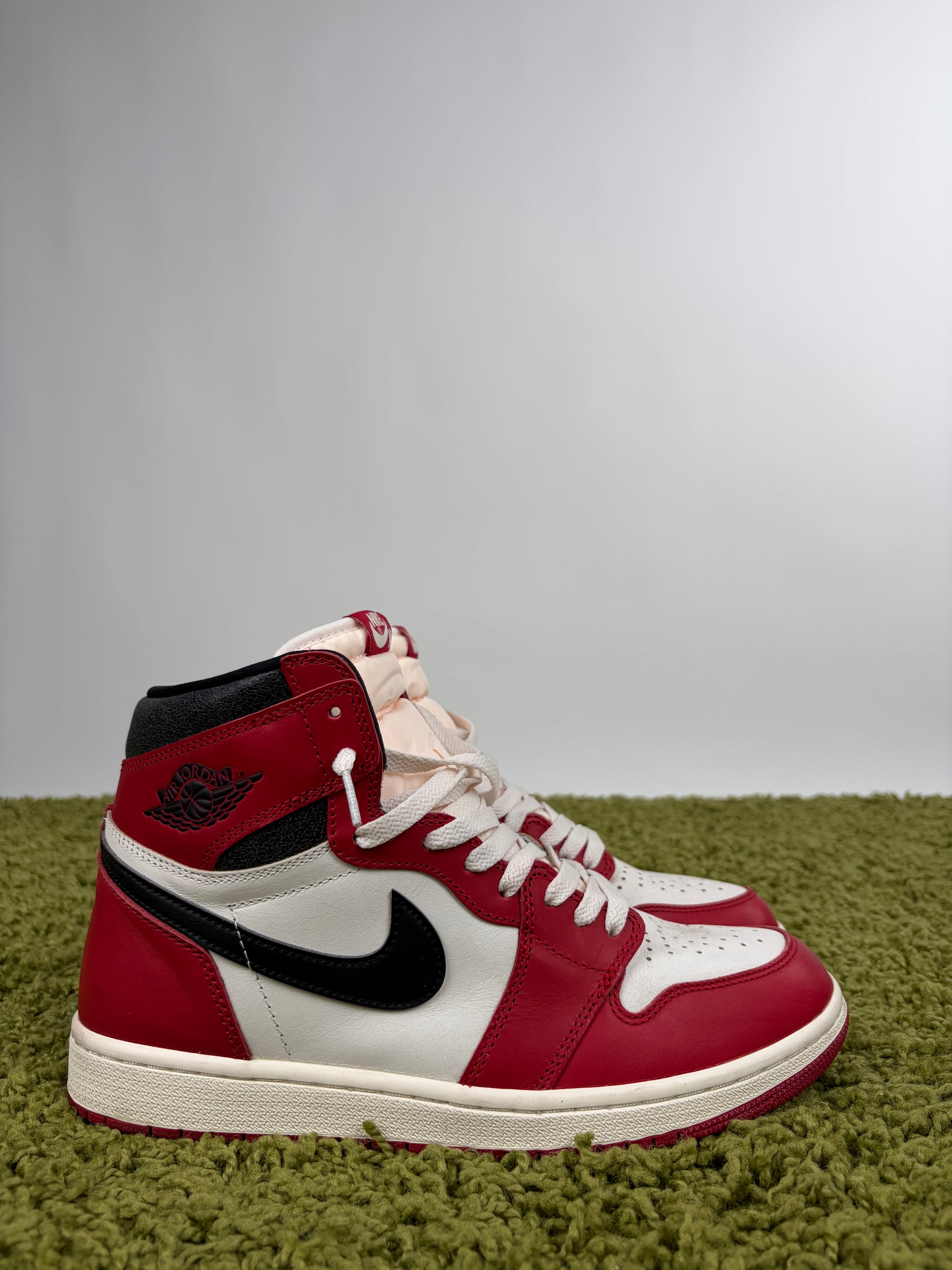 Air Jordan 1 retro High OG chicago Size 44 rosse bianche e nere