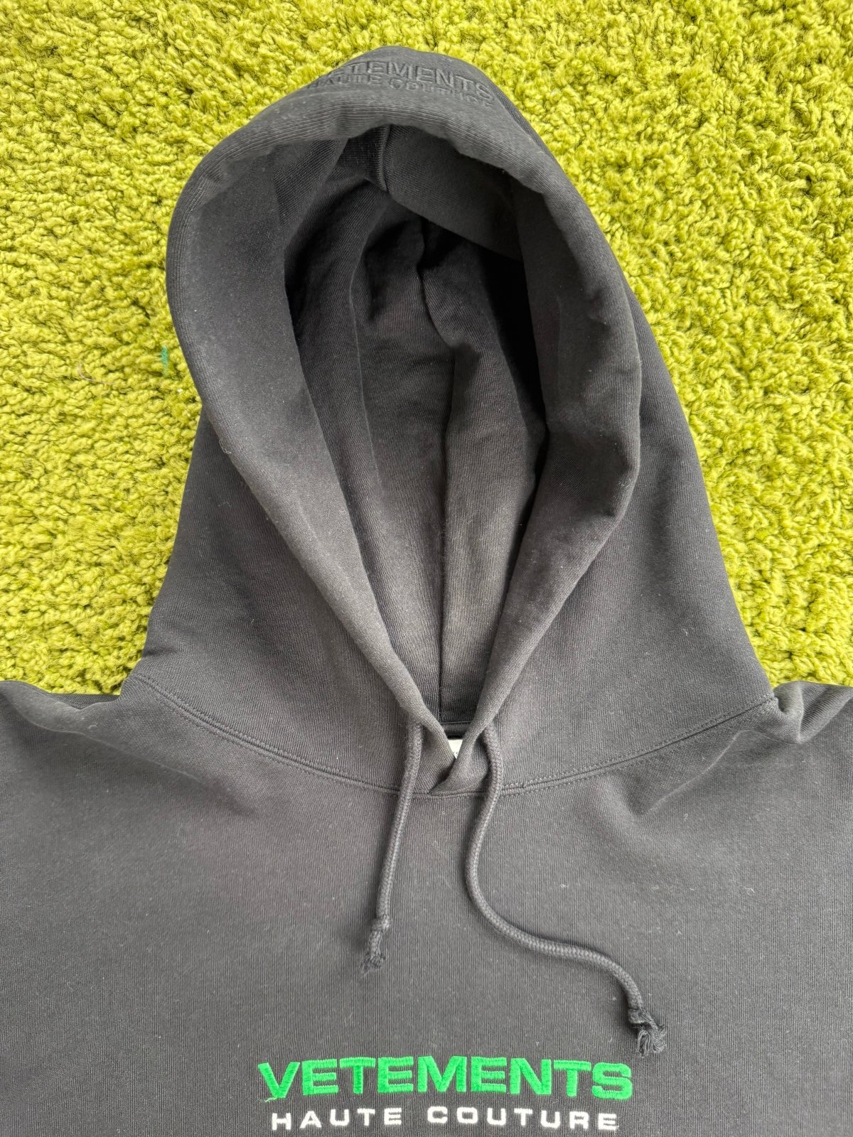 Felpa Vetements Haute Couture Nero M - Second Hand Di Fiore