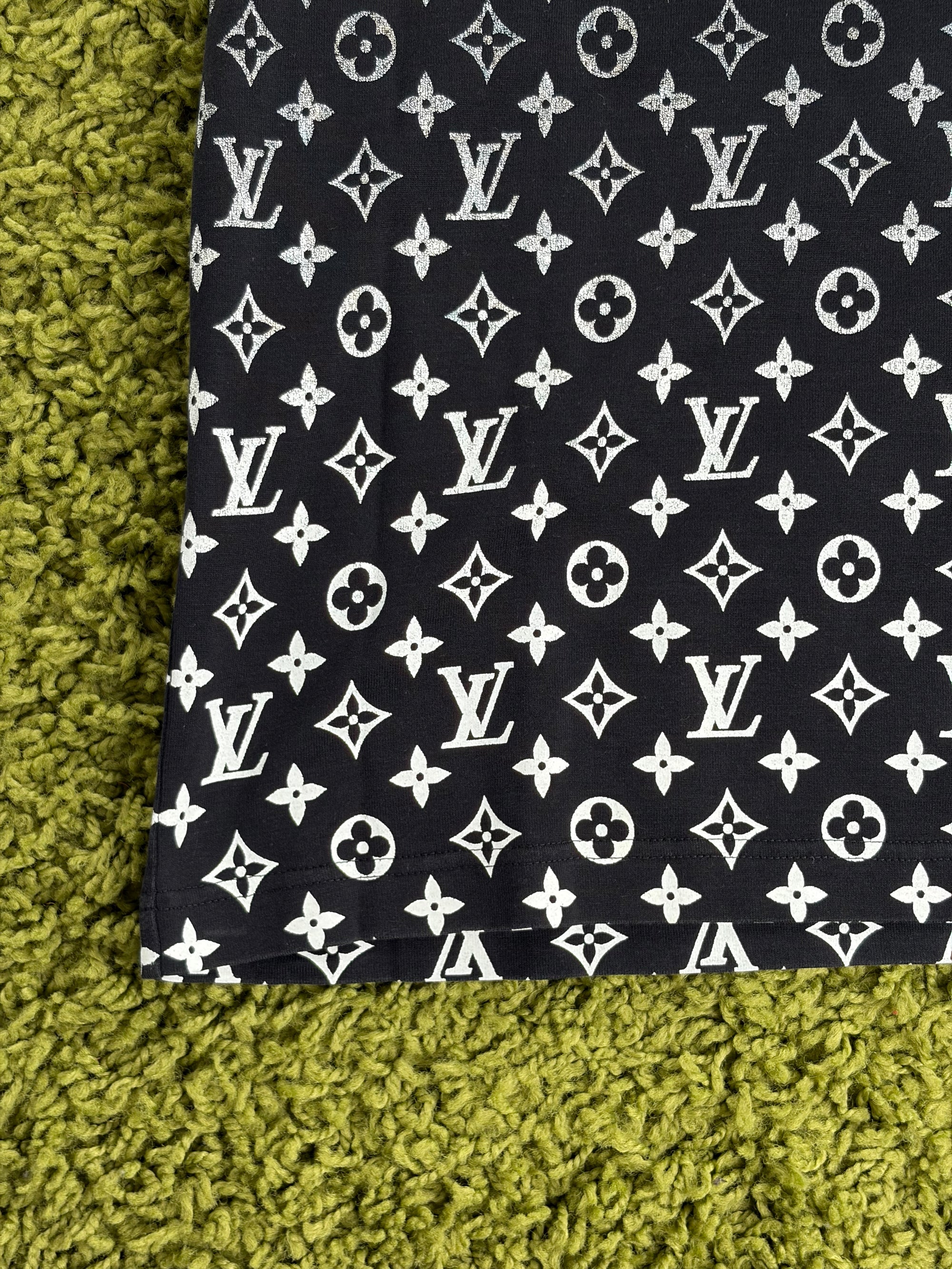 T shirt Louis vuitton Size M nera e bianca