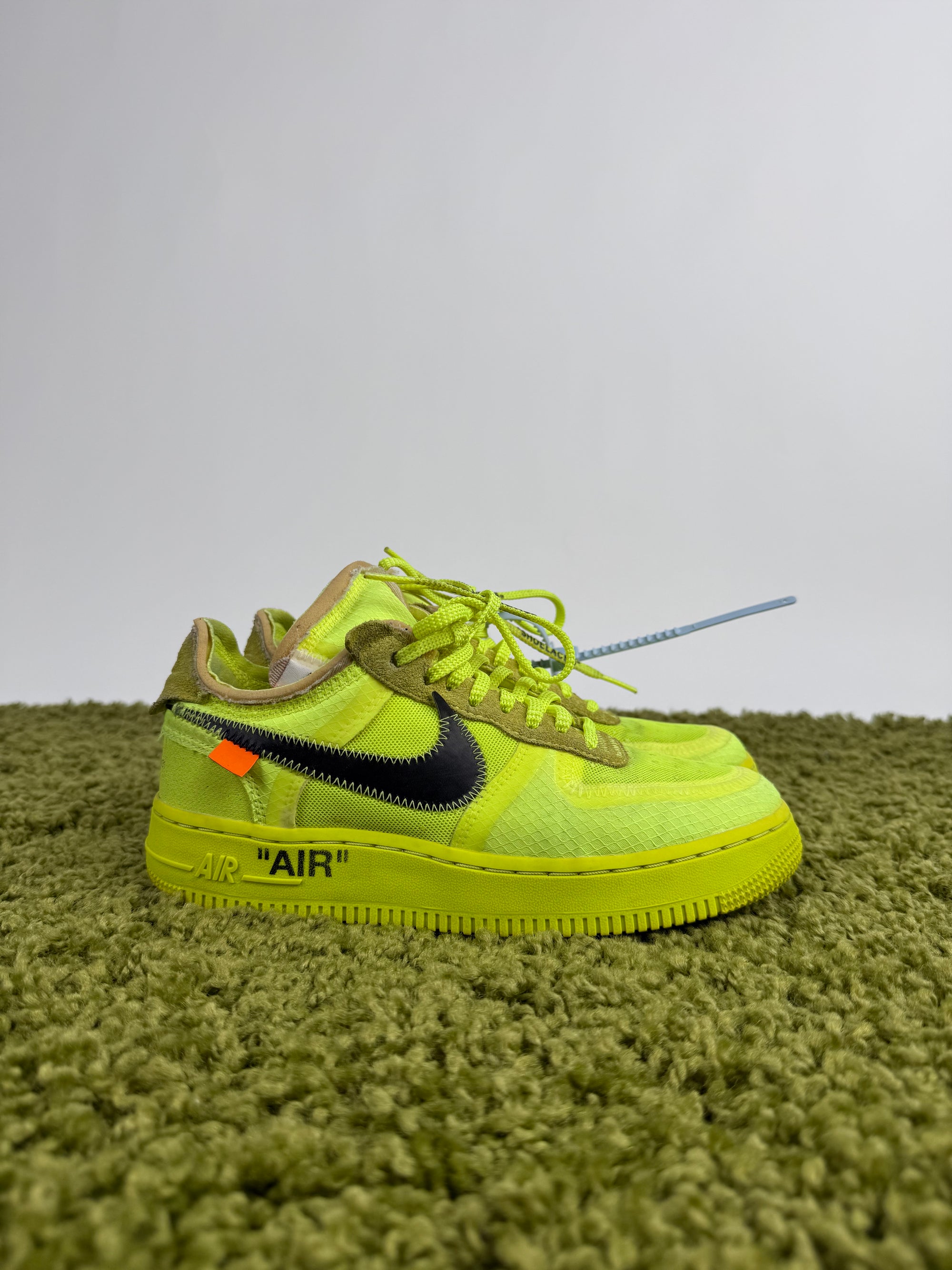 Nike Air Force One X Off White Gialla 37.5