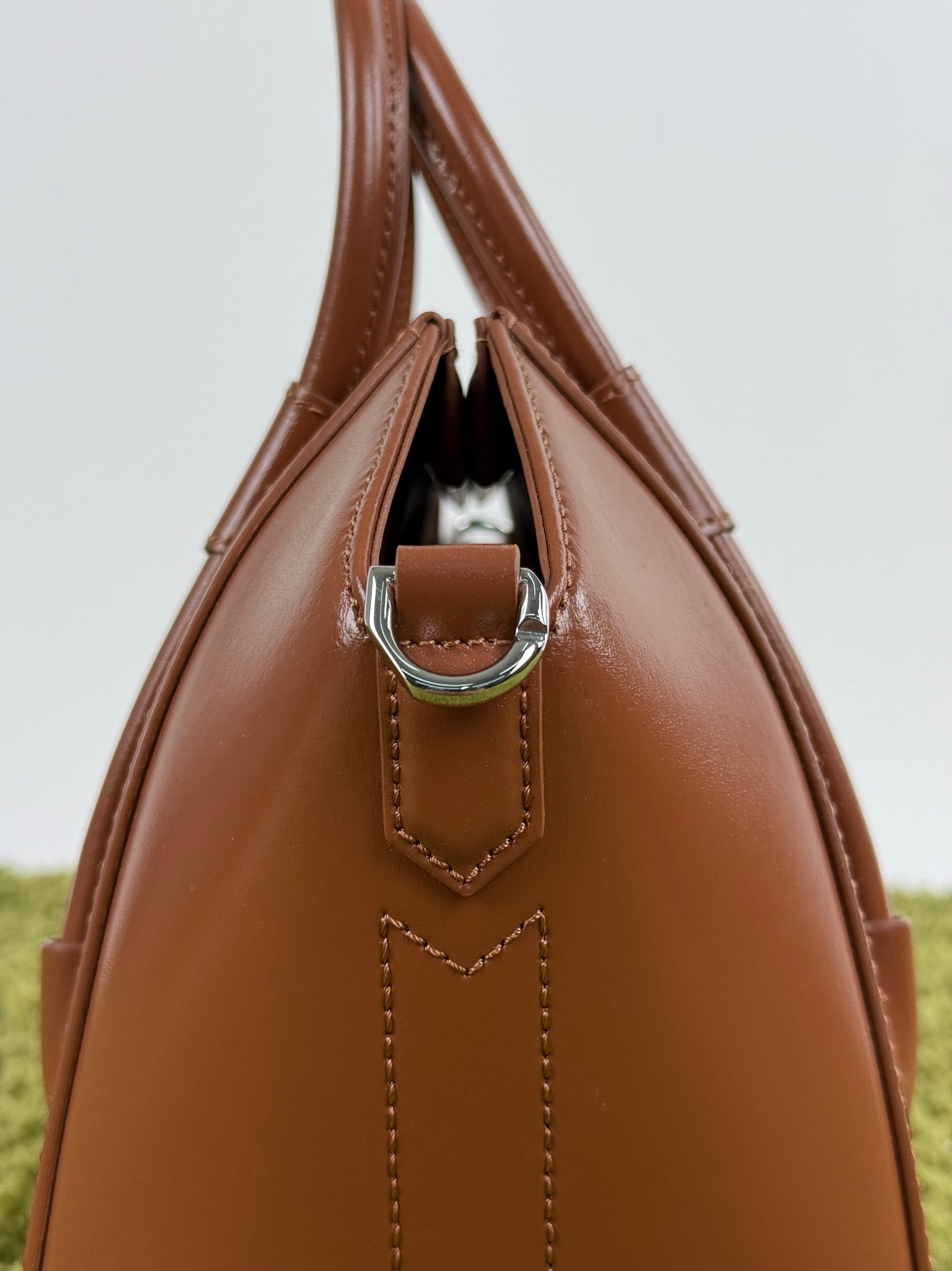 Borsa Mini Antigona Lock Bag Givenchy