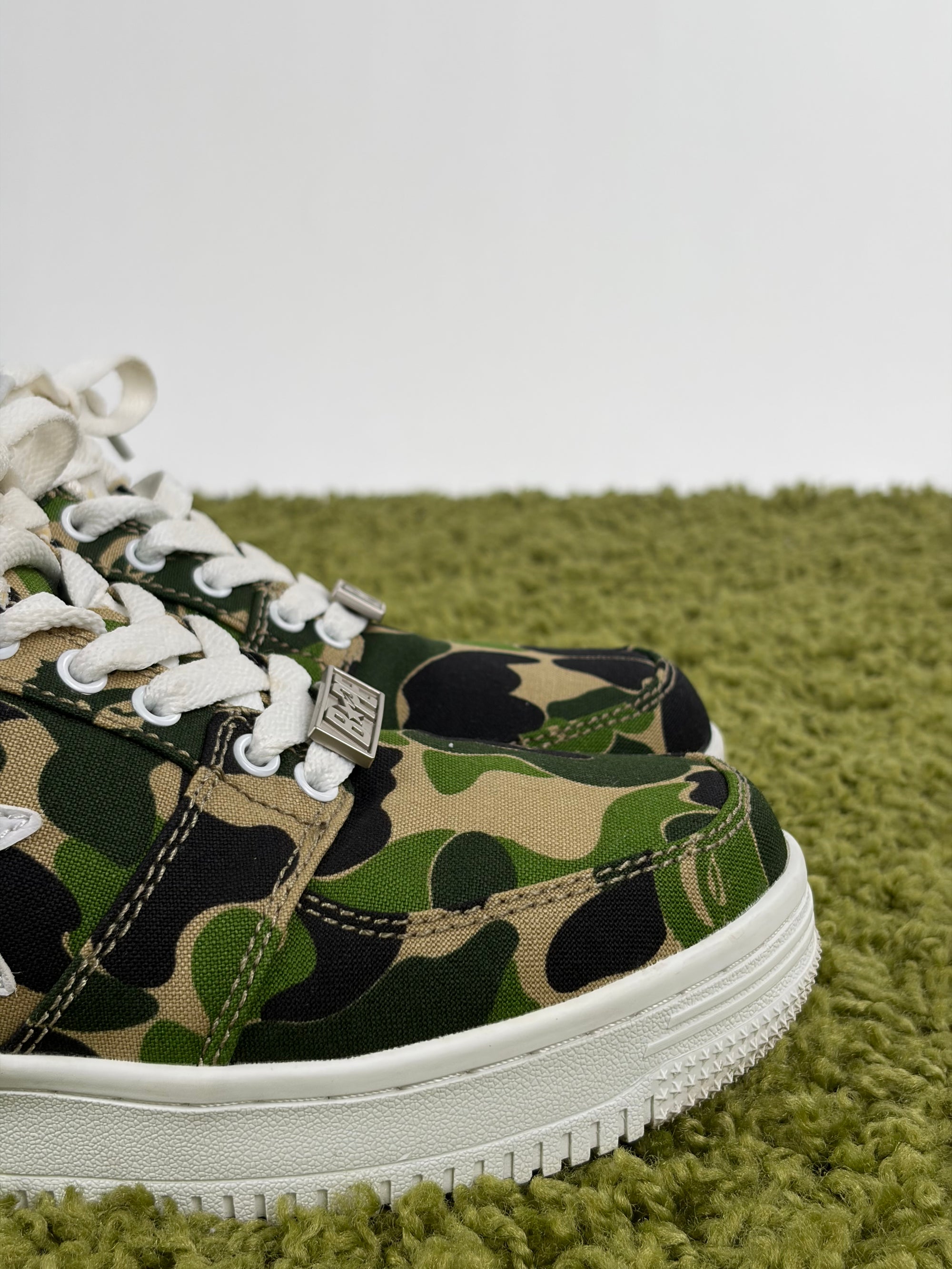 A bathing Ape Size 8.5=42.5 verdi e bianche