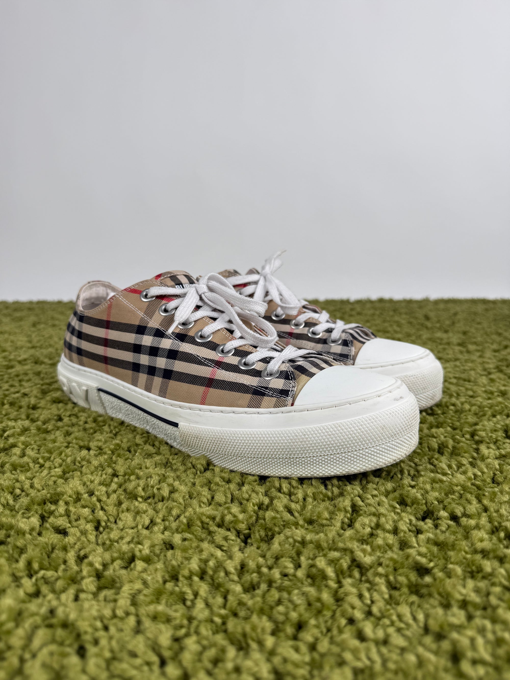 Burberry Sneaker 45