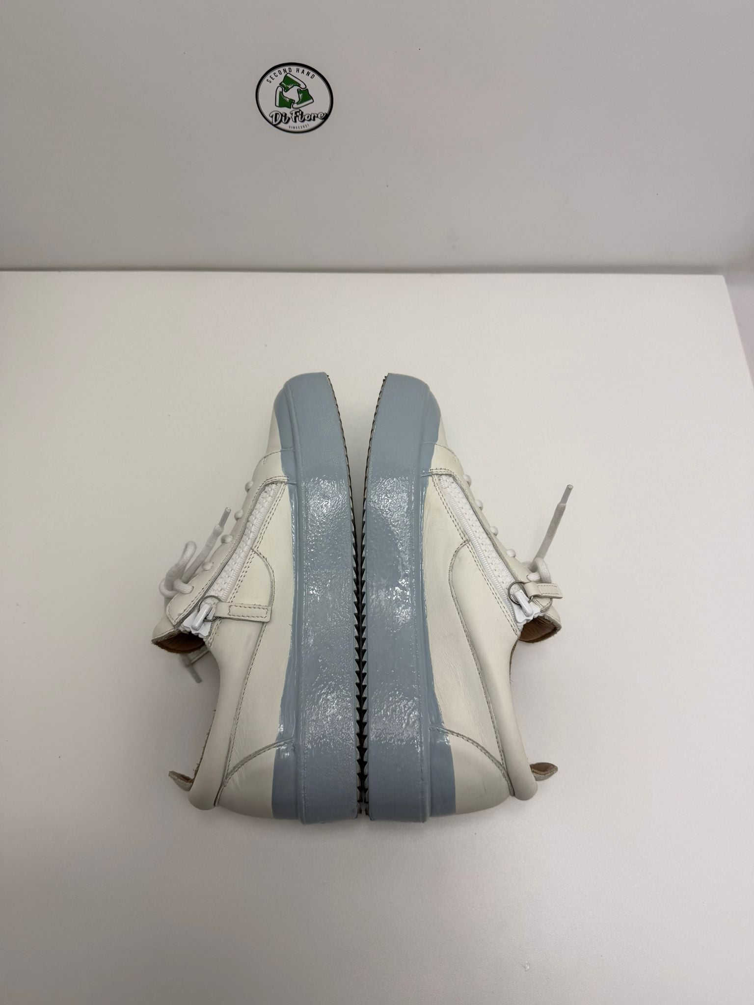 Giuseppe zanotti 40 bianche e azzurre