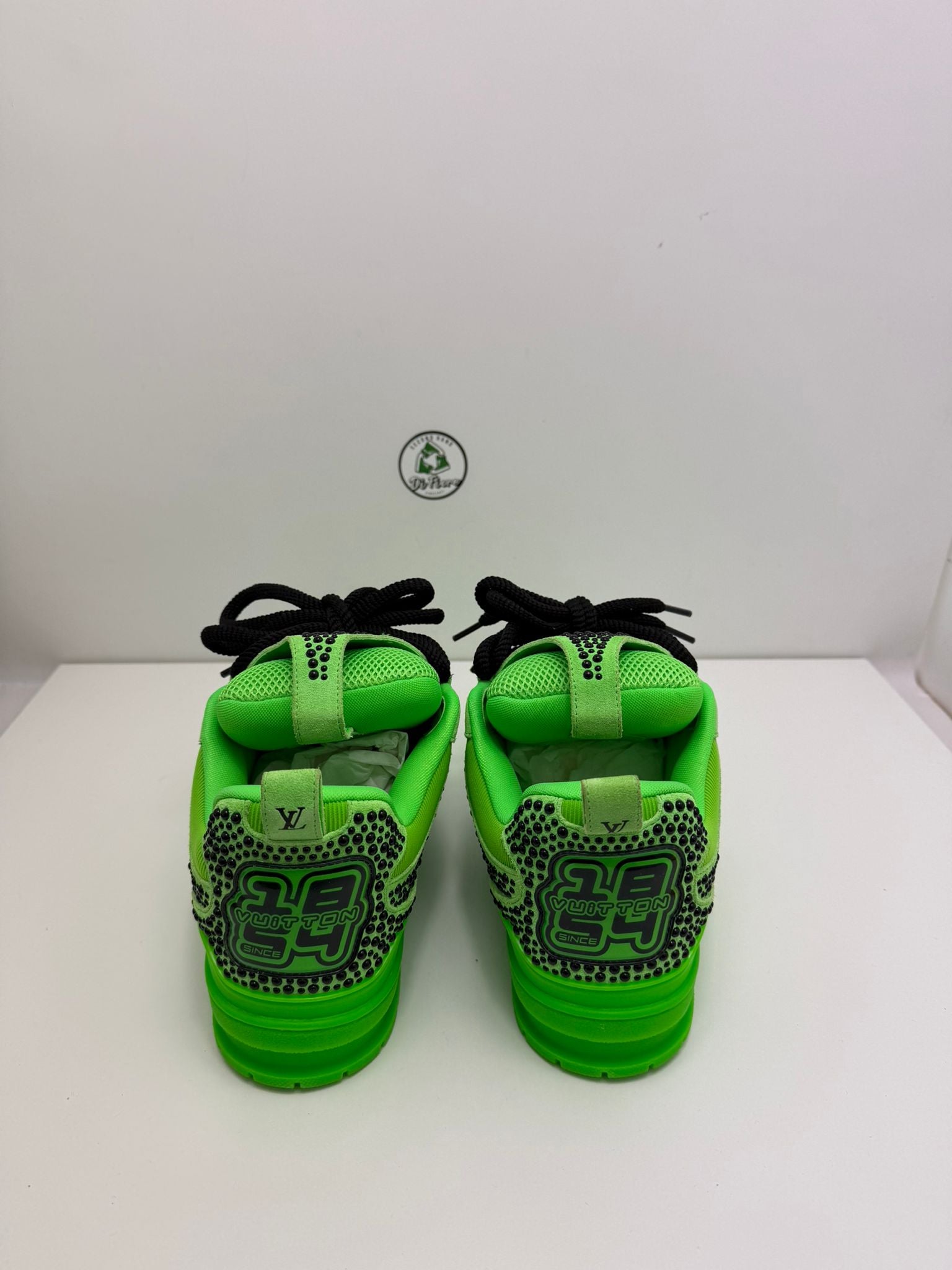 Louis Vuitton skate 9=43 veste 44 verdi e nere