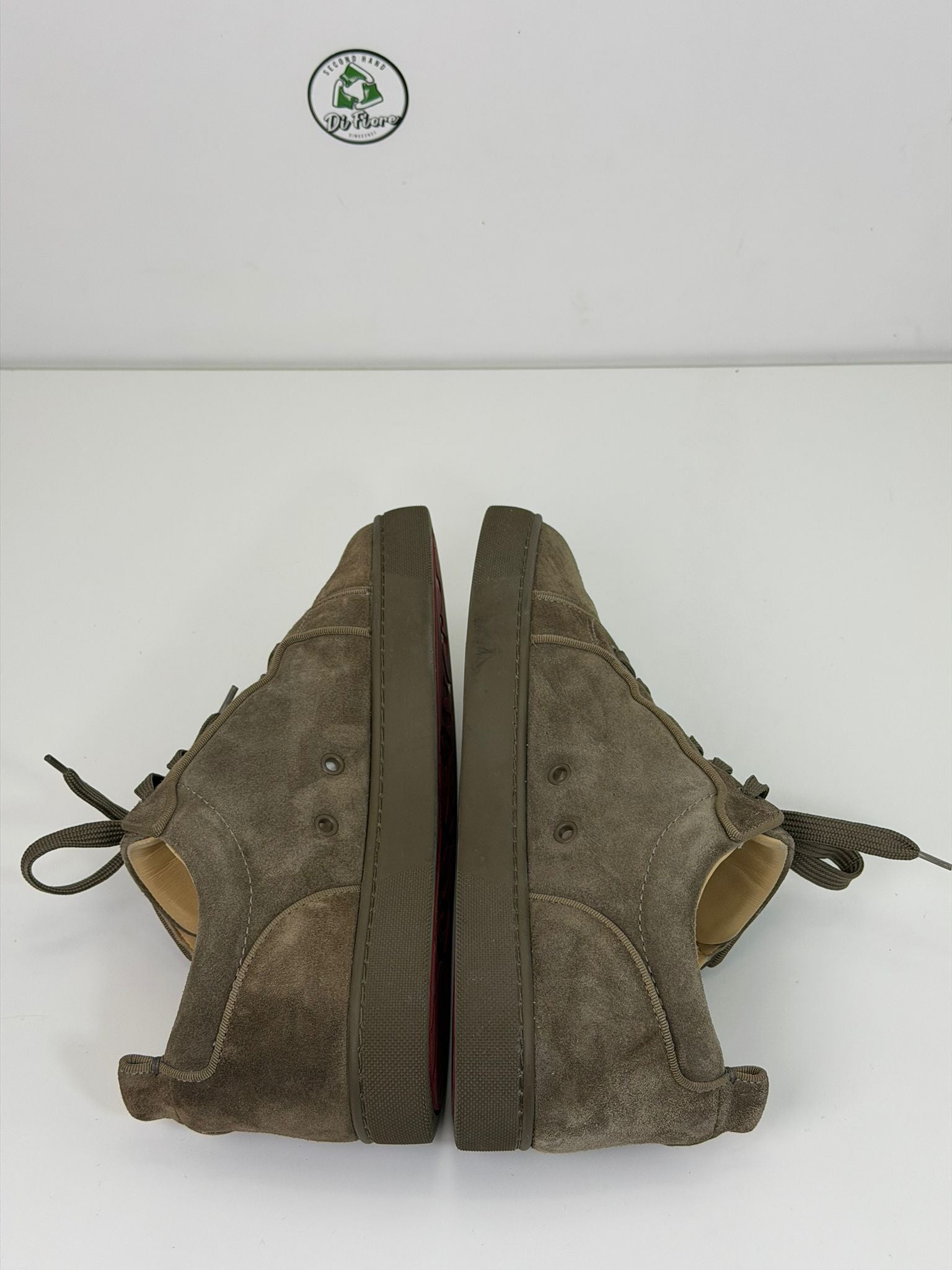 Christian Louboutin 42 basse marrone