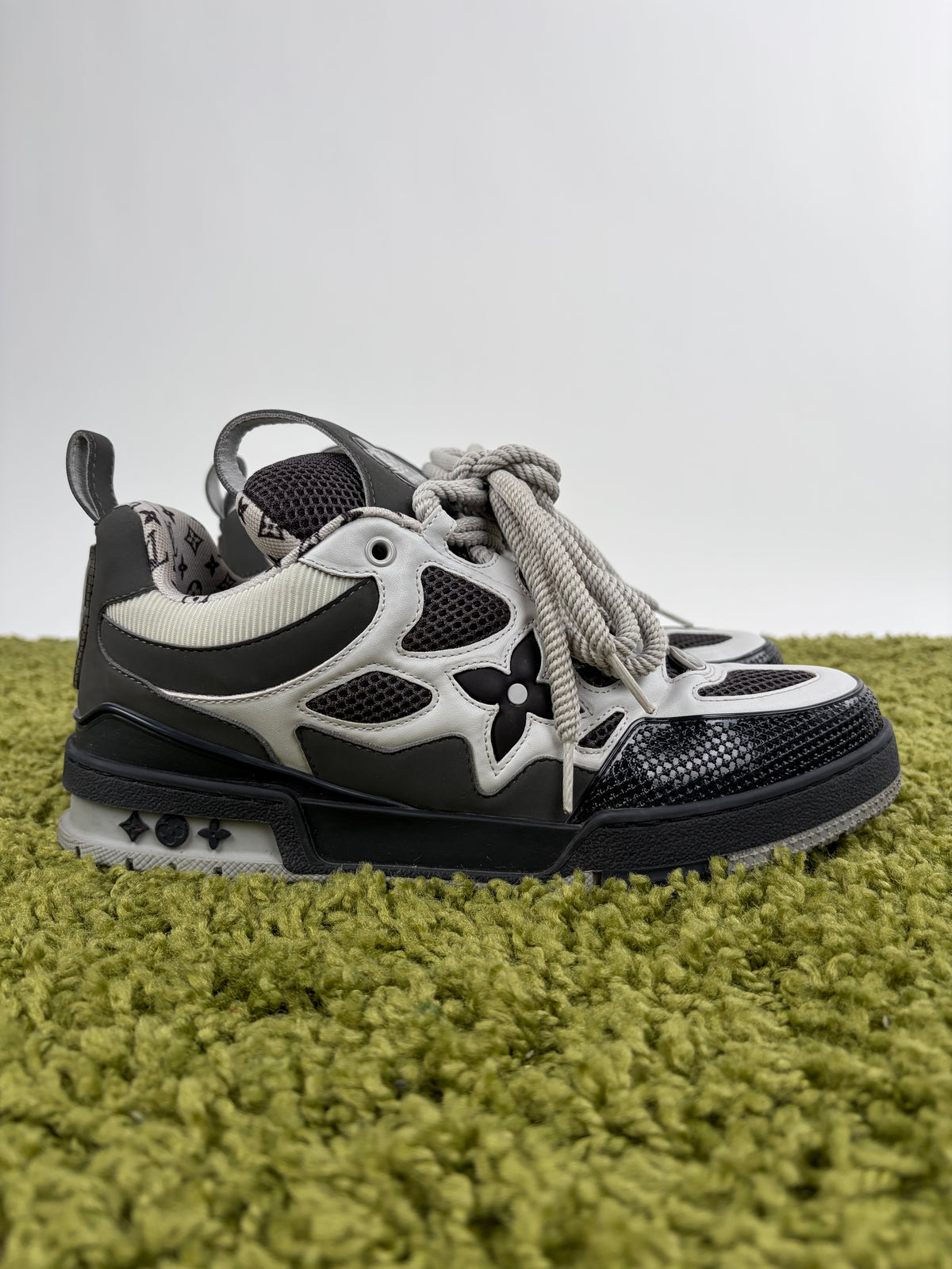 Louis Vuitton Skate Grigio 8.5