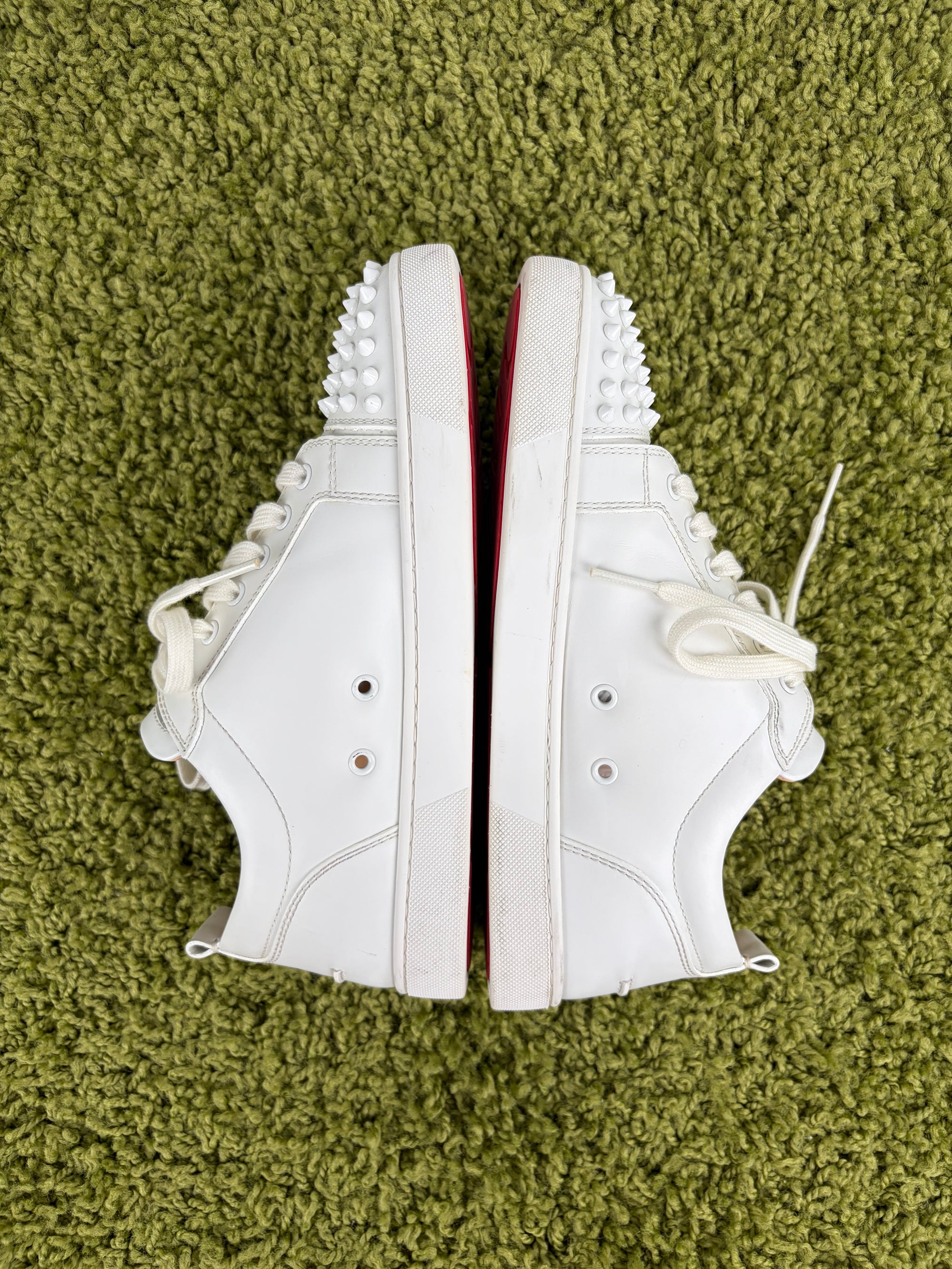 Louboutin basse Size 42 bianche