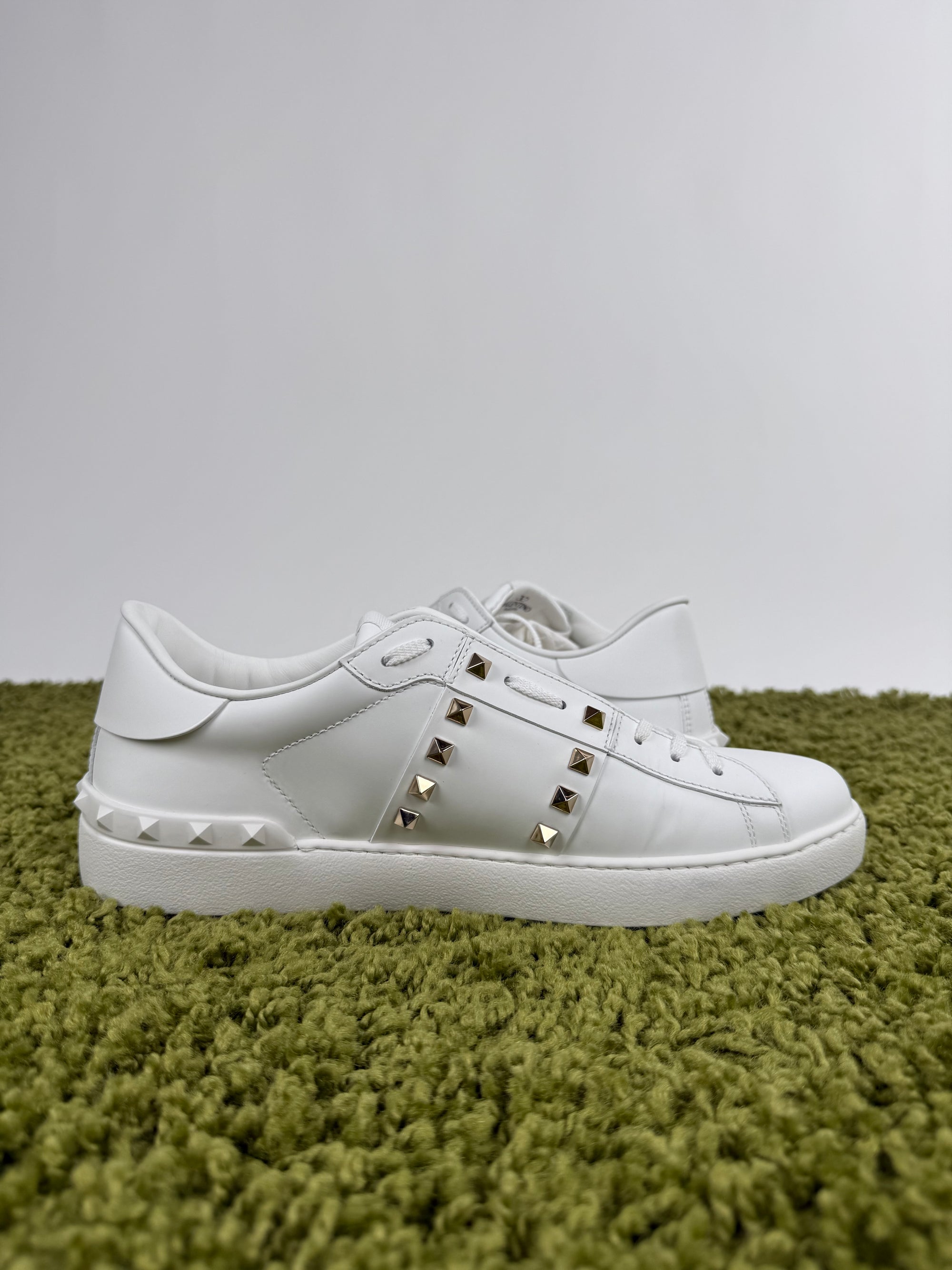 Valentino Garavani Rockstud Bianca 44