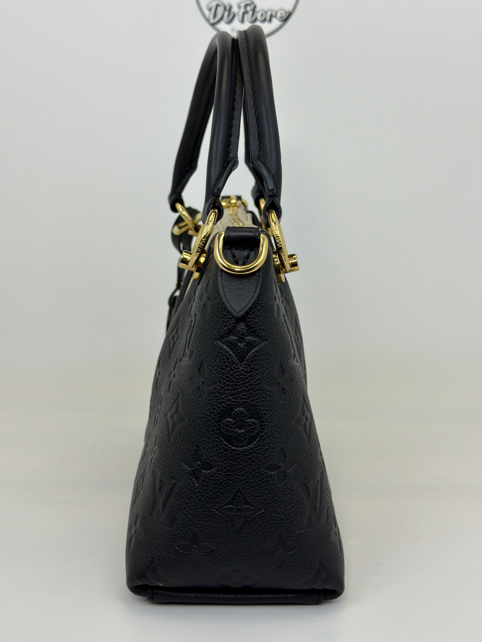 Borsa Louis Vuitton V tote BB nera panna e oro