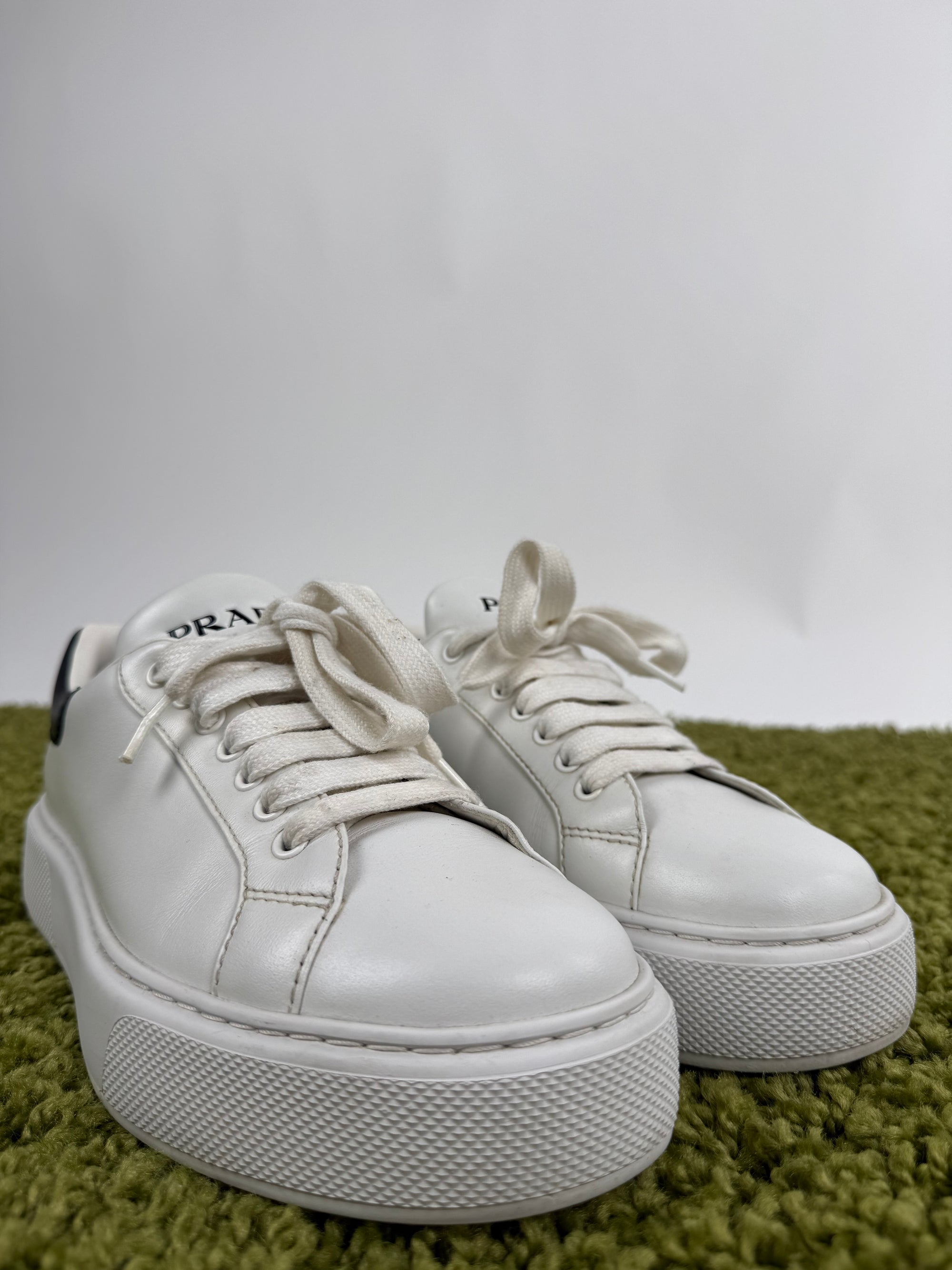 Prada Macro Sneaker 40