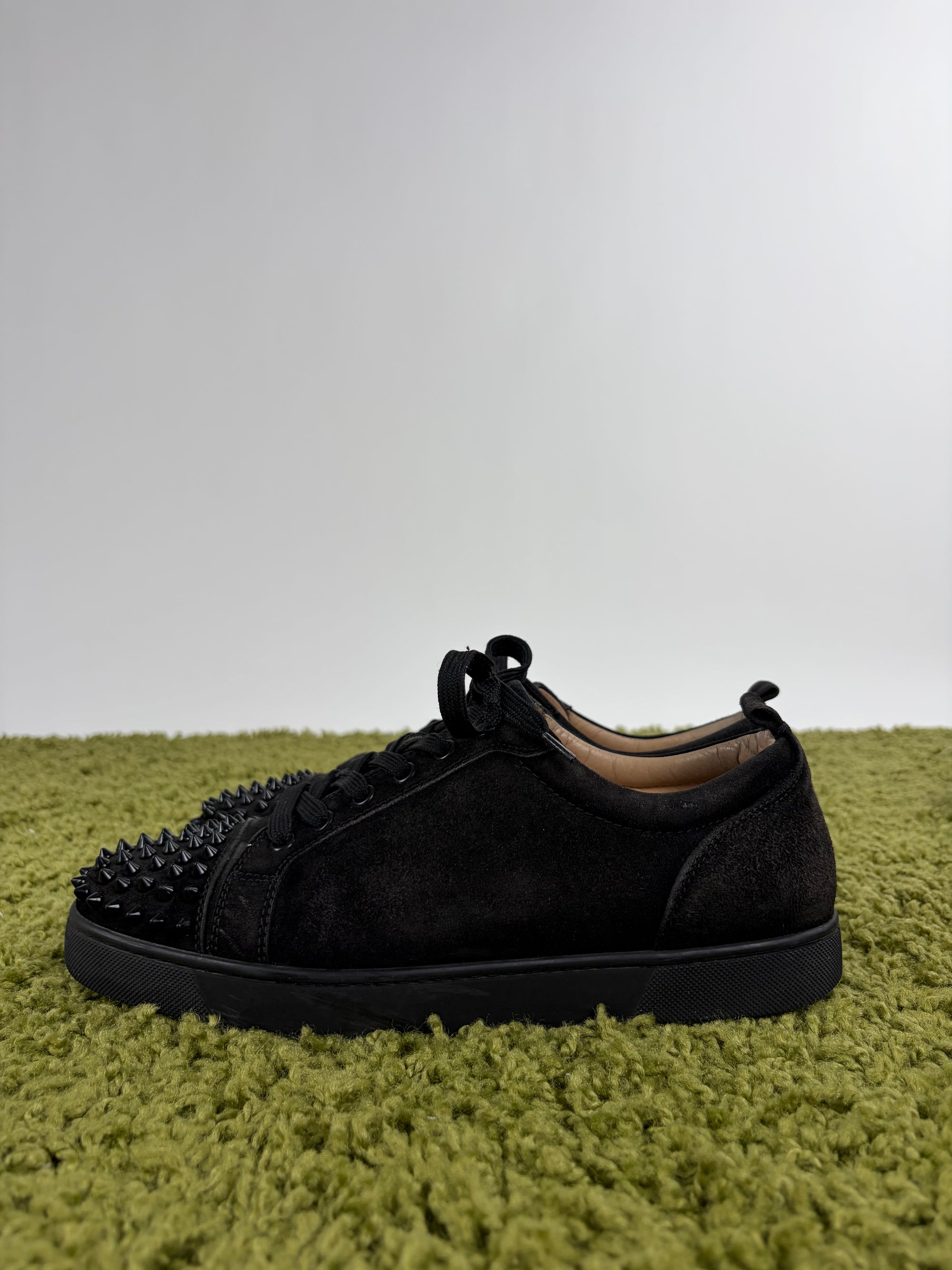 Louboutin basse Size 43 nere