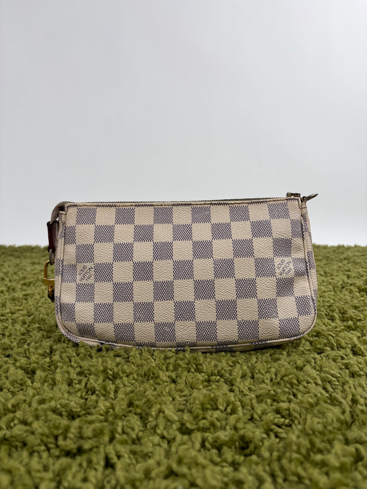 Pochette Accessories Louis Vuitton  in tela Damier Azur Bianca Monogram