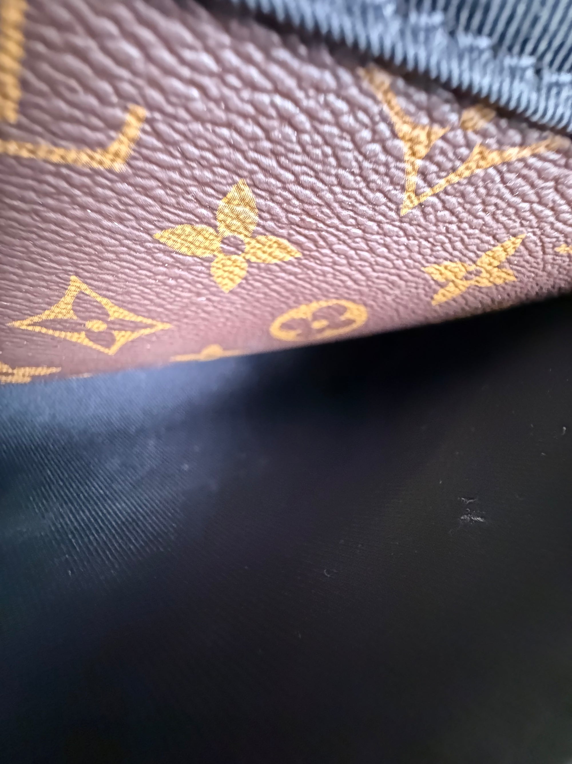 Borsa Messenger S Lock Louis Vuitton Marrone