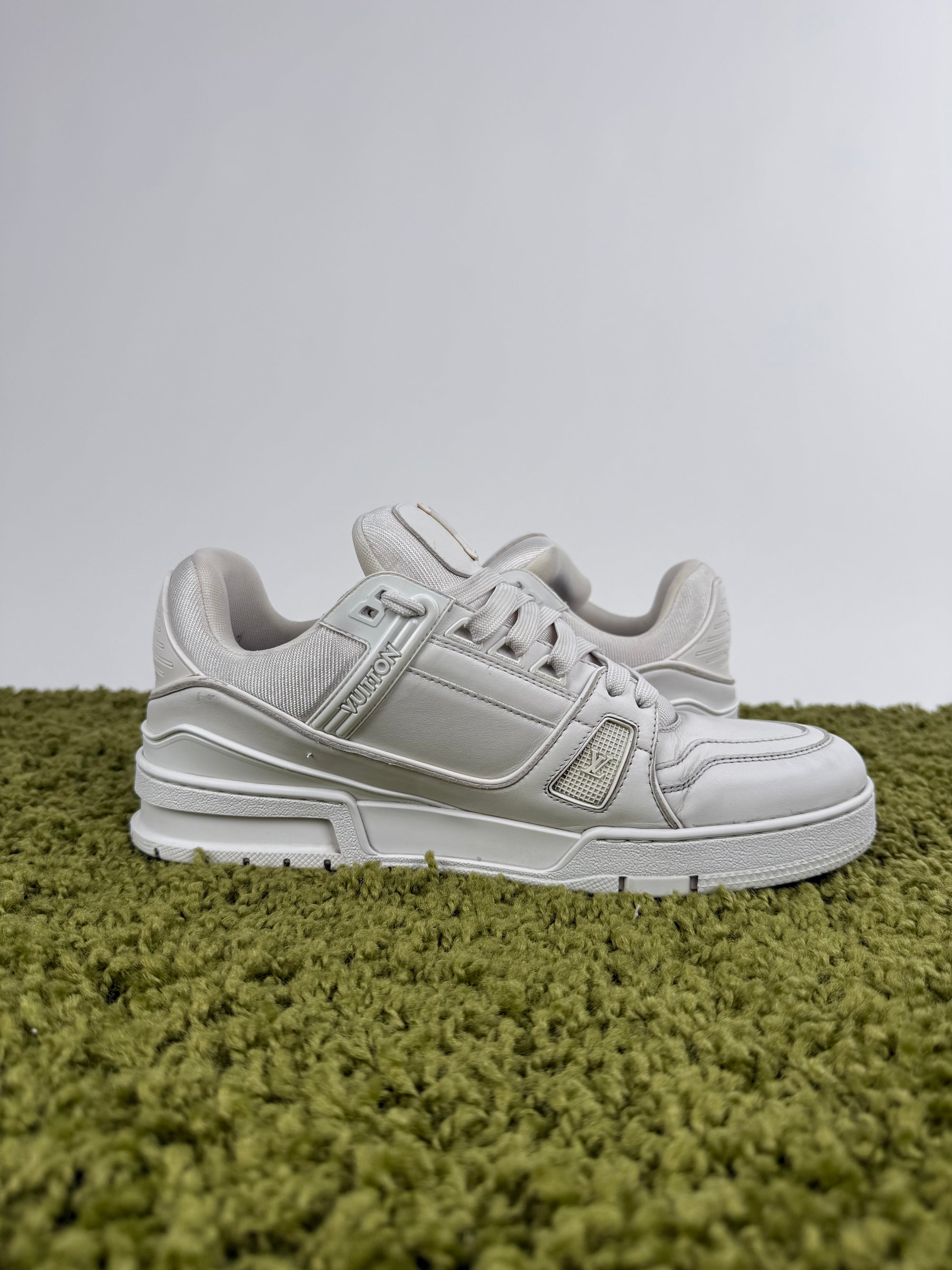 Louis Vuitton Trainer Bianca 9