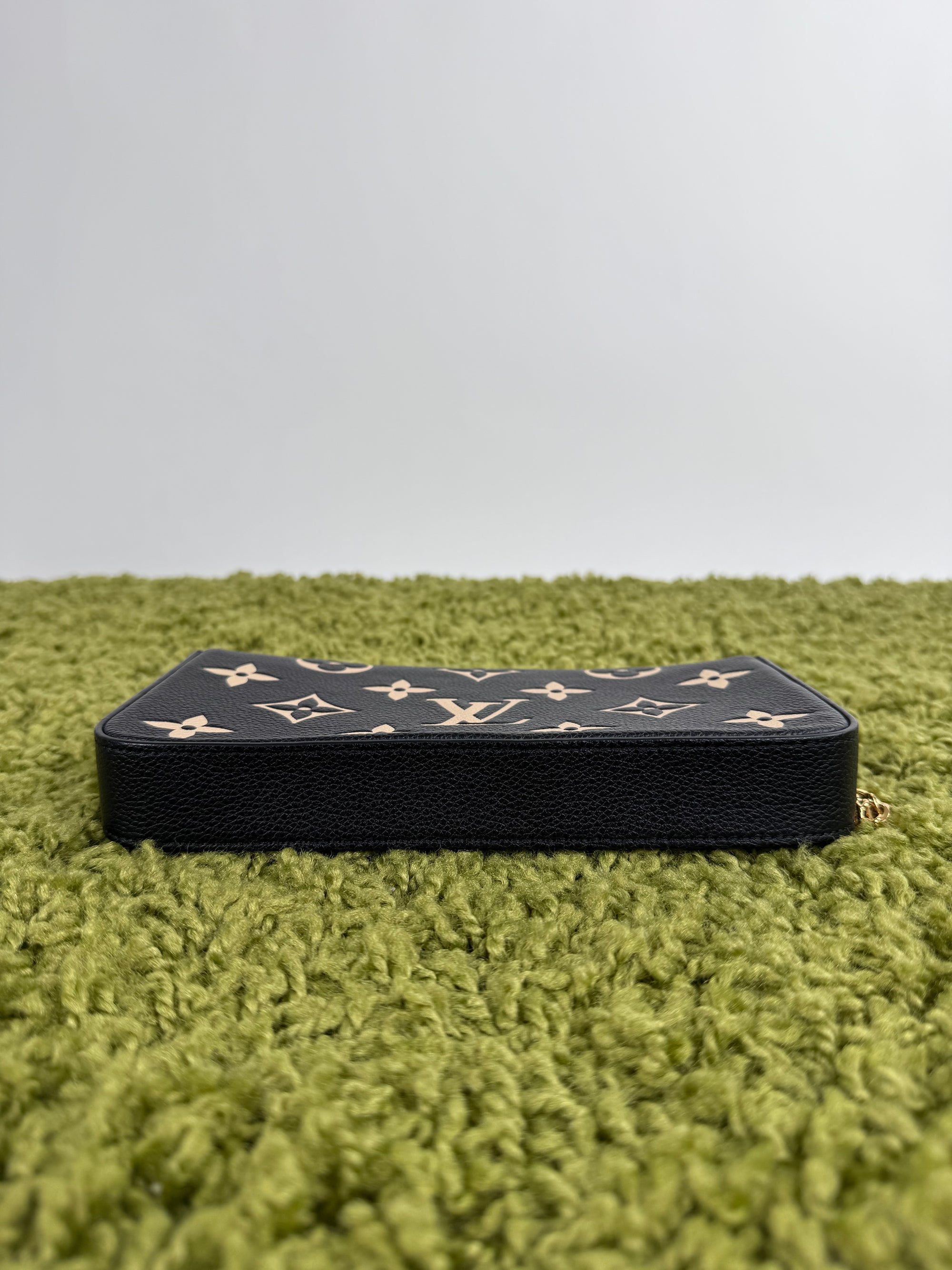Pochette Louis Vuitton nera