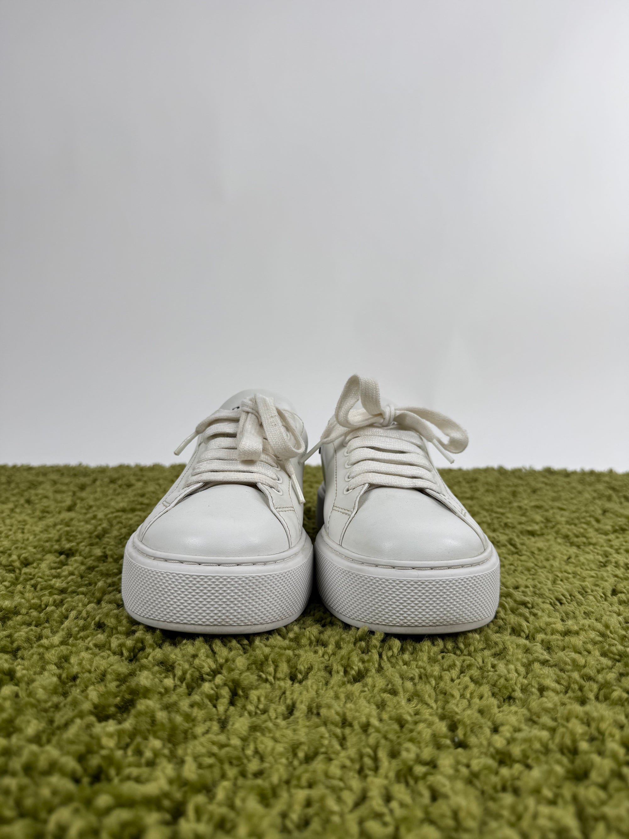 Prada Macro Sneaker 40
