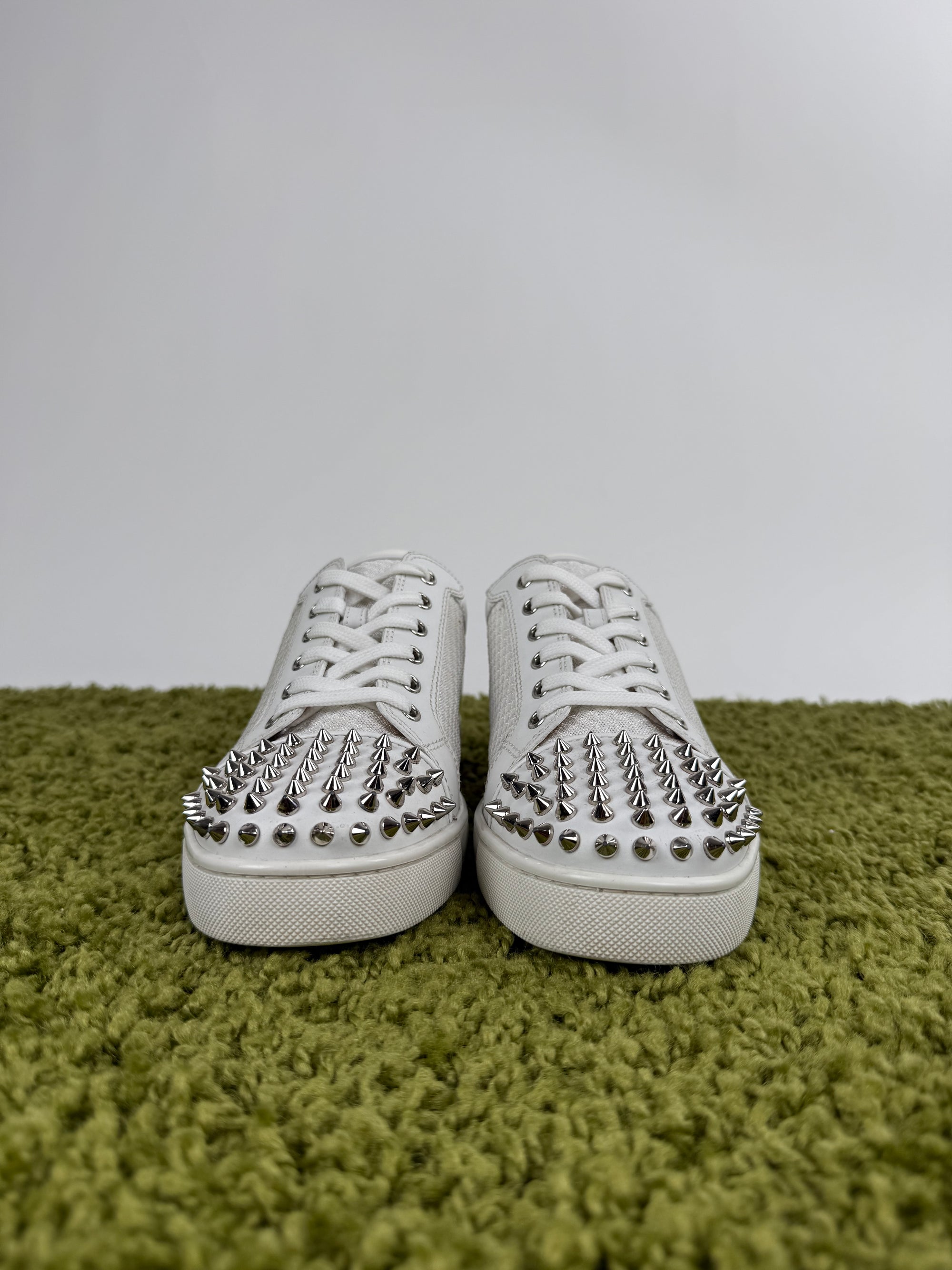 Christian Louboutin Spikes Bianca 42