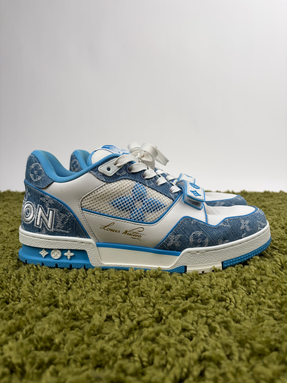 Louis Vuitton Trainer in Denim Azzurra 8
