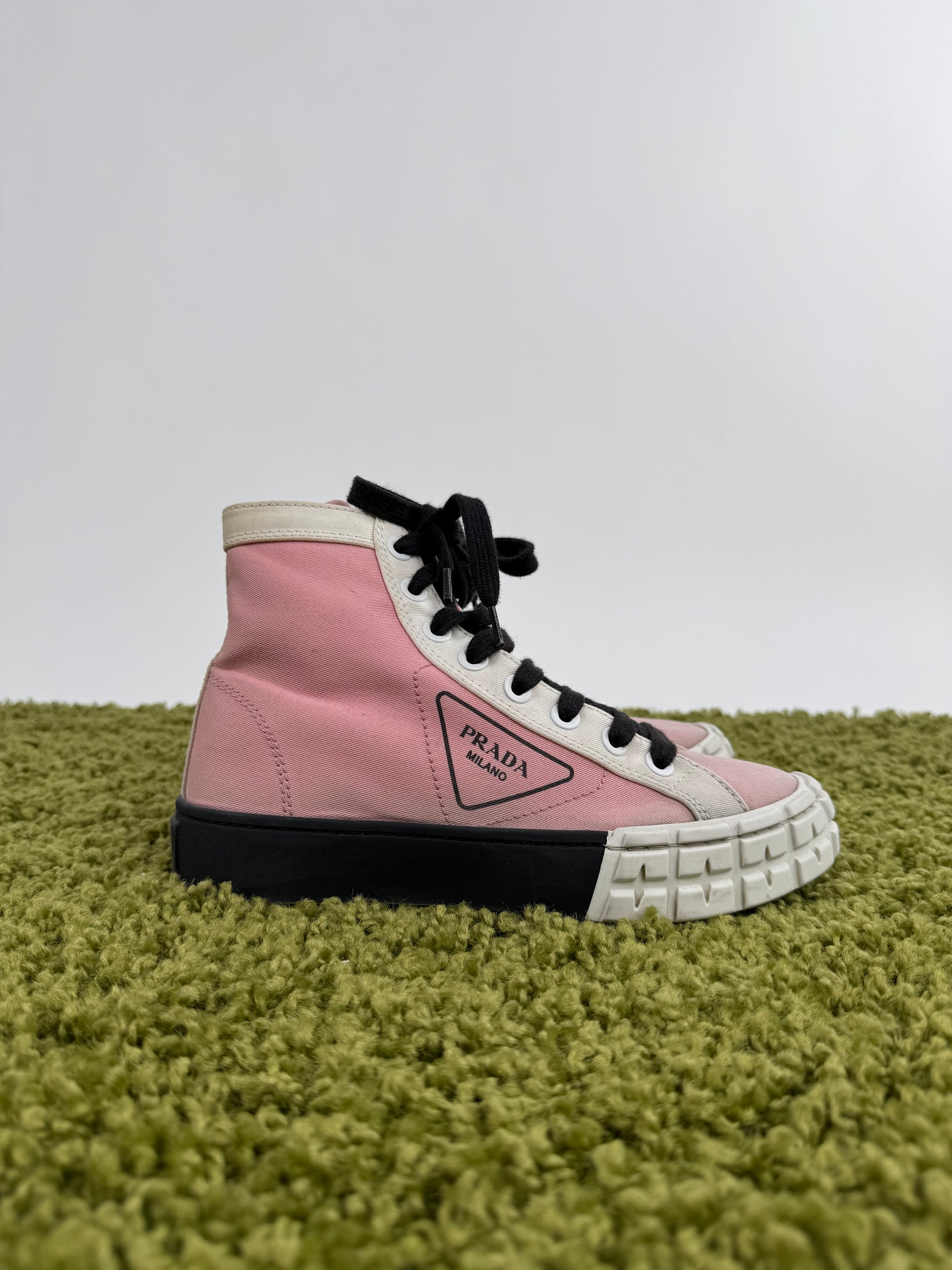 Prada DownTown 36.5