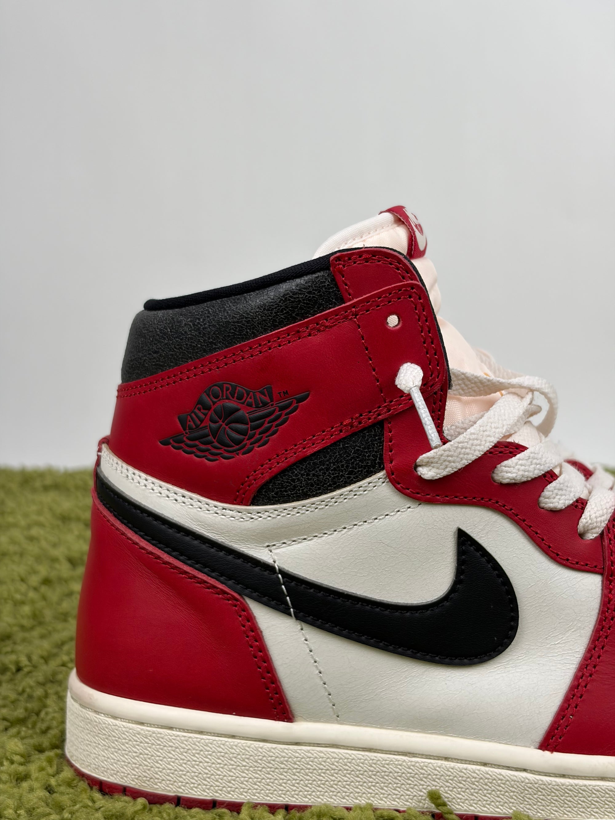 Air Jordan 1 retro High OG chicago Size 44 rosse bianche e nere