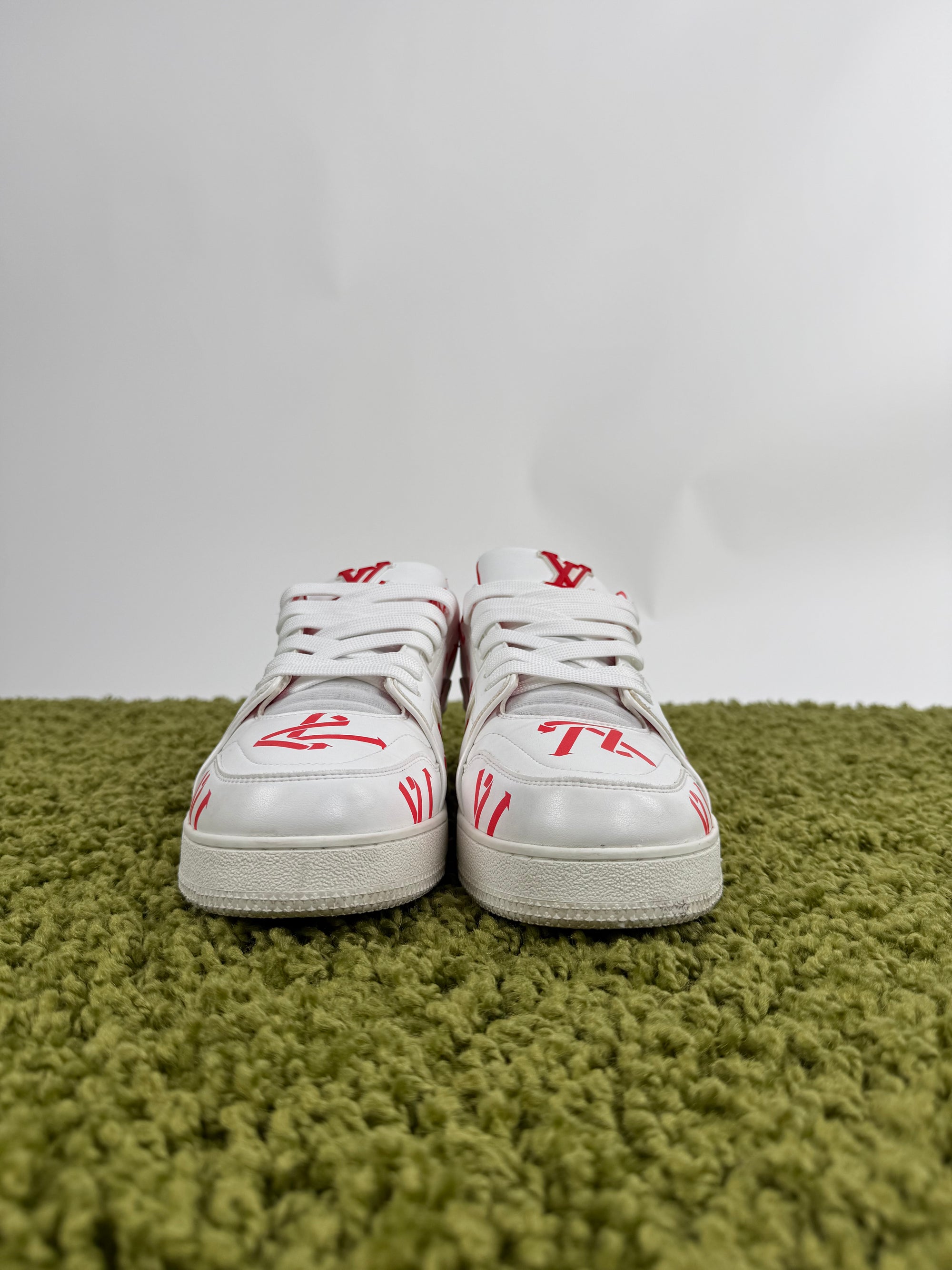 Louis Vuitton Trainer 43.5 veste 44.5