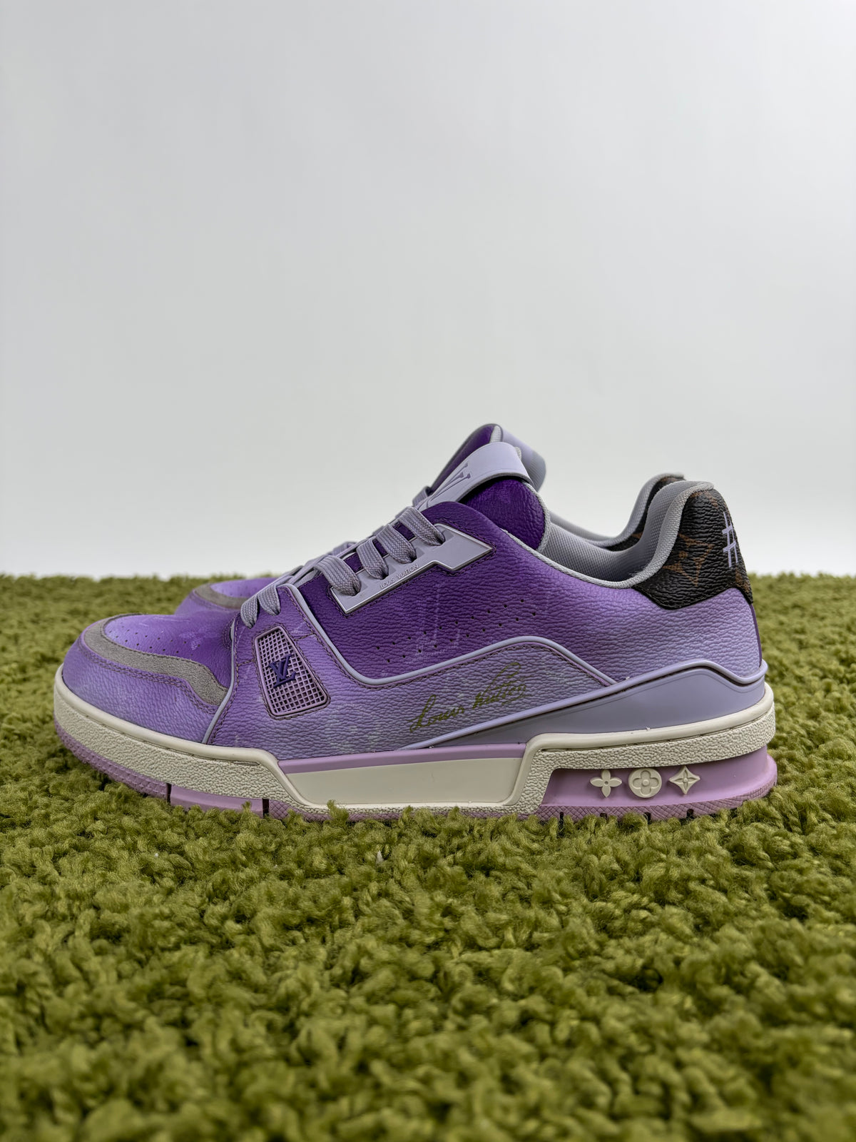 Louis Vuitton Trainer Viola 7.5