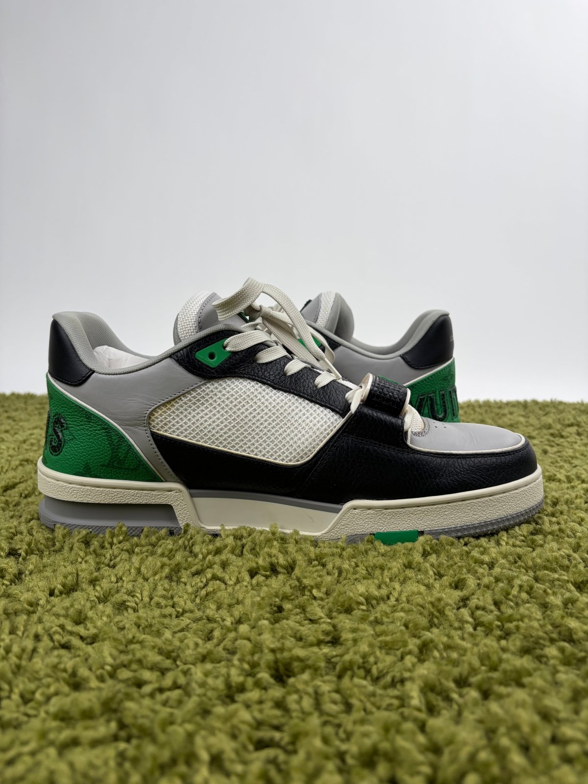 Louis Vuitton Trainer Nera Multicolor 9 - Second Hand Di Fiore