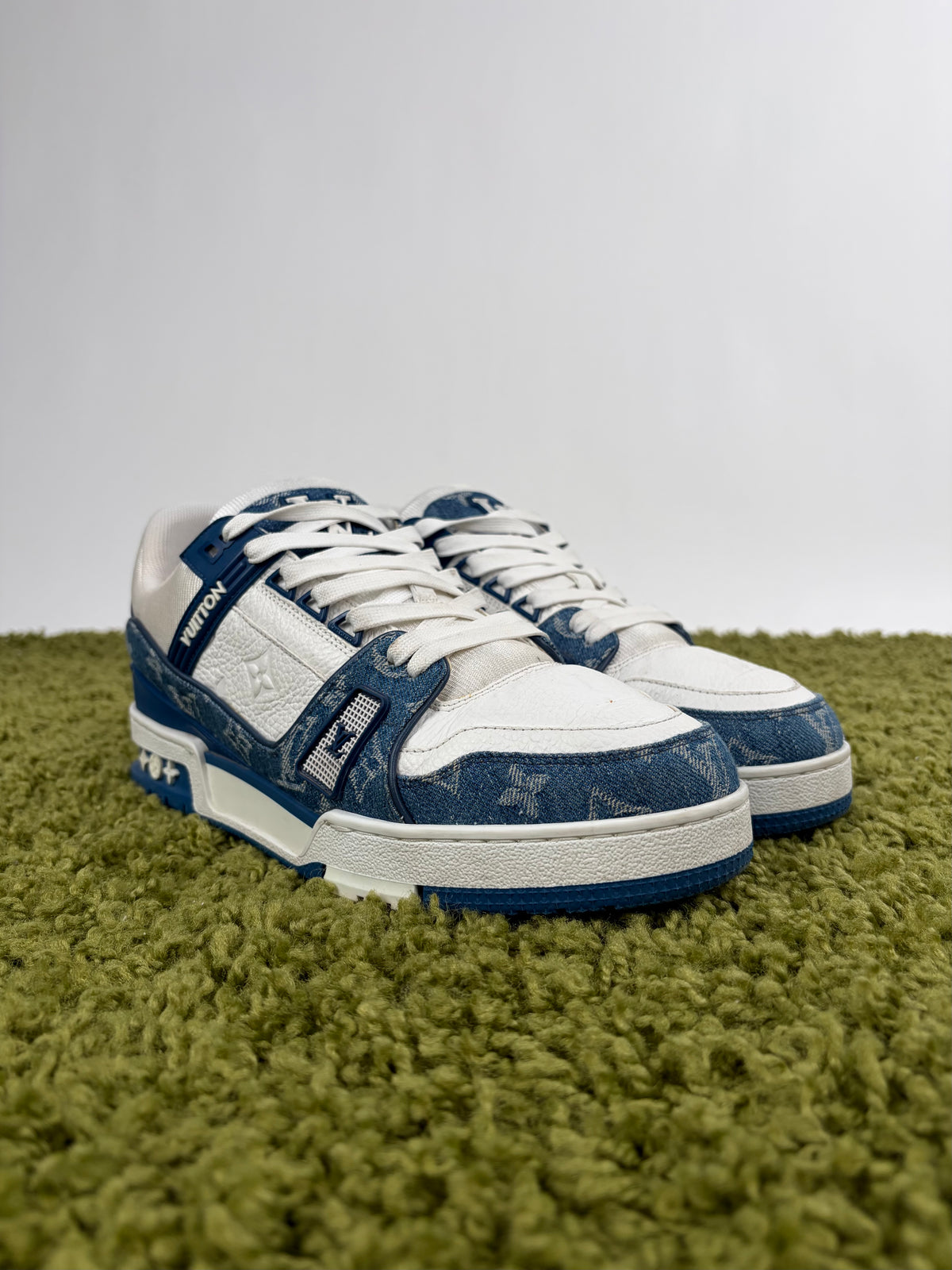 Louis Vuitton Trainer In Denim Blu 7.5