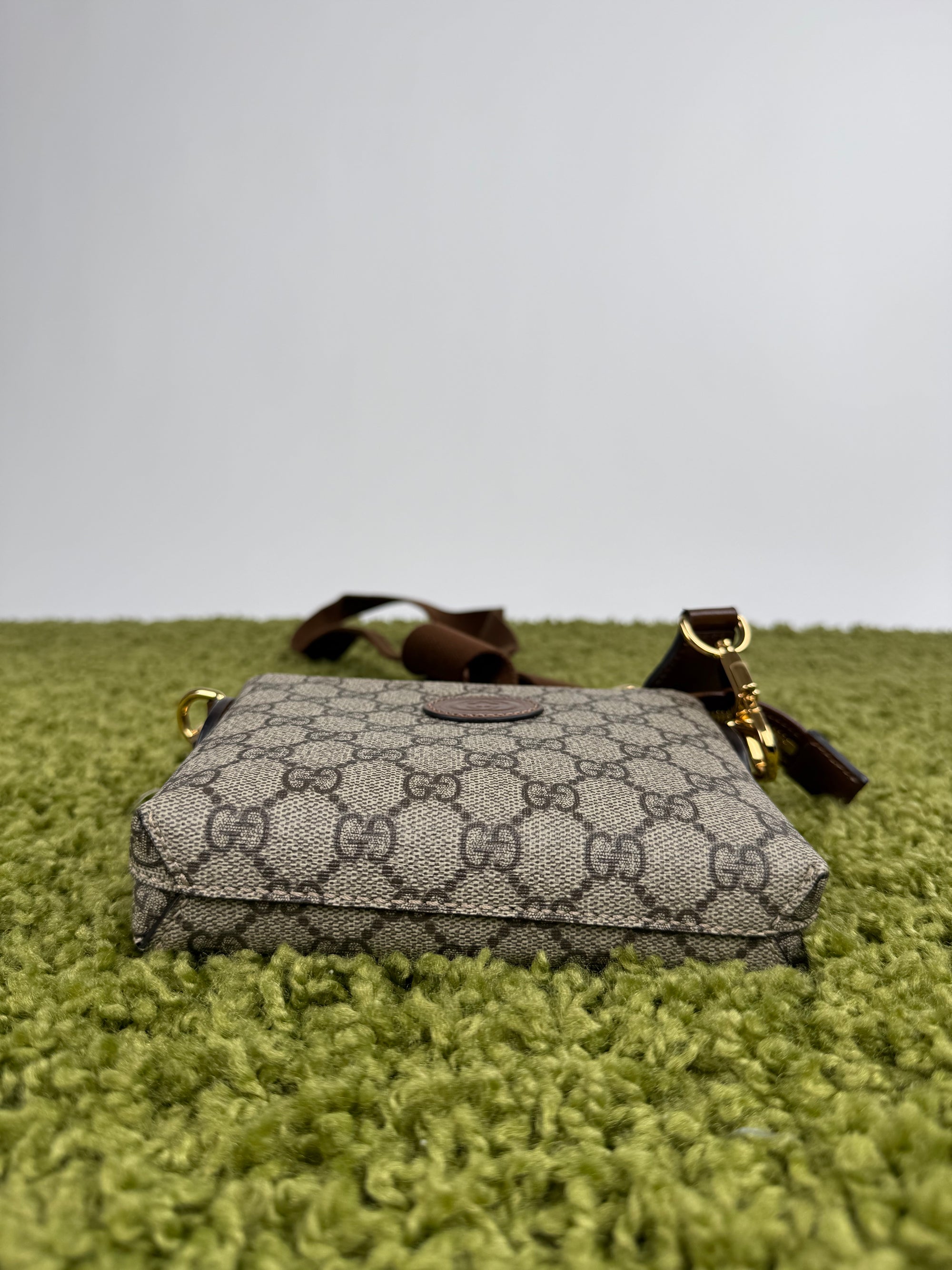 Borsa Gucci a tracolla con finitura in pelle Beige