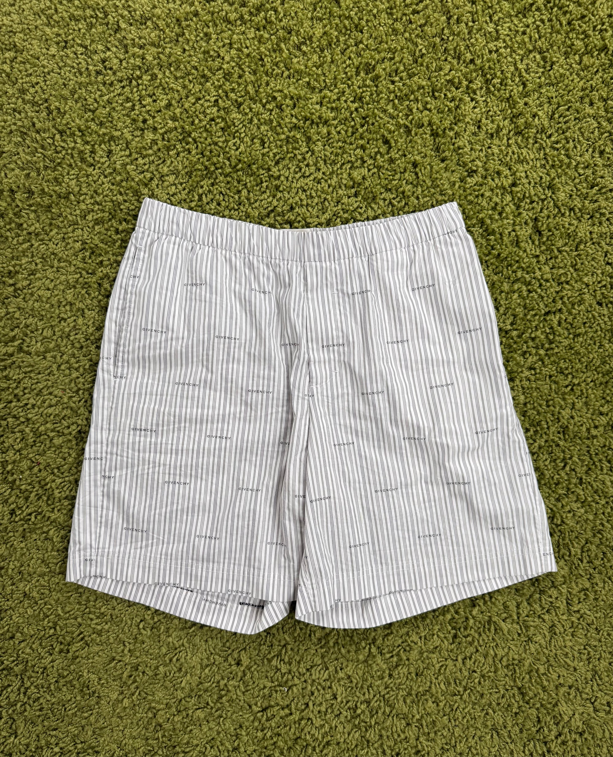 Completo Givenchy Camicia S Pantaloncino L