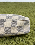 Pochette Accessories Louis Vuitton  in tela Damier Azur Bianca Monogram