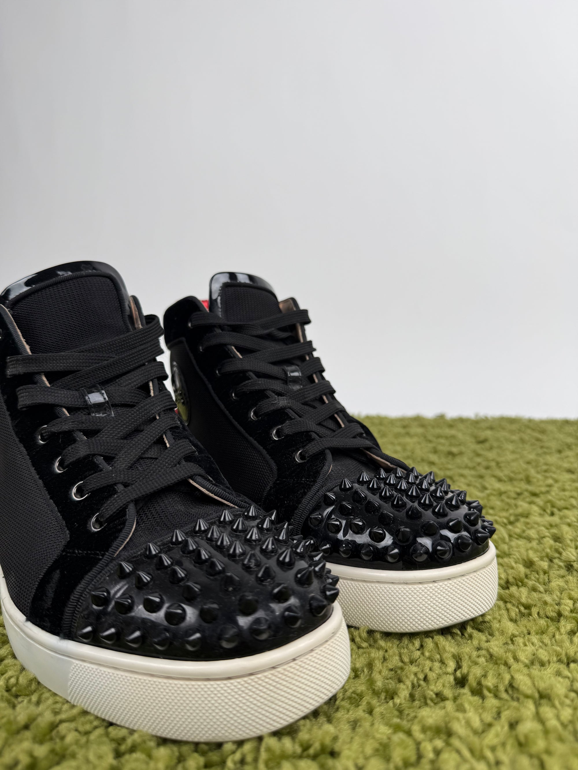 Christian Louboutin Spikes 42