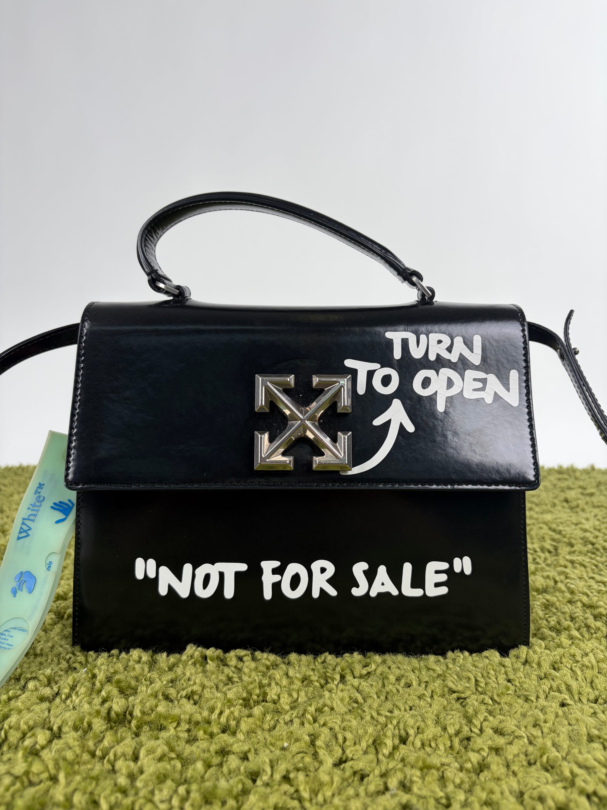 Borsa off white Jitney 2.8 nera e bianca