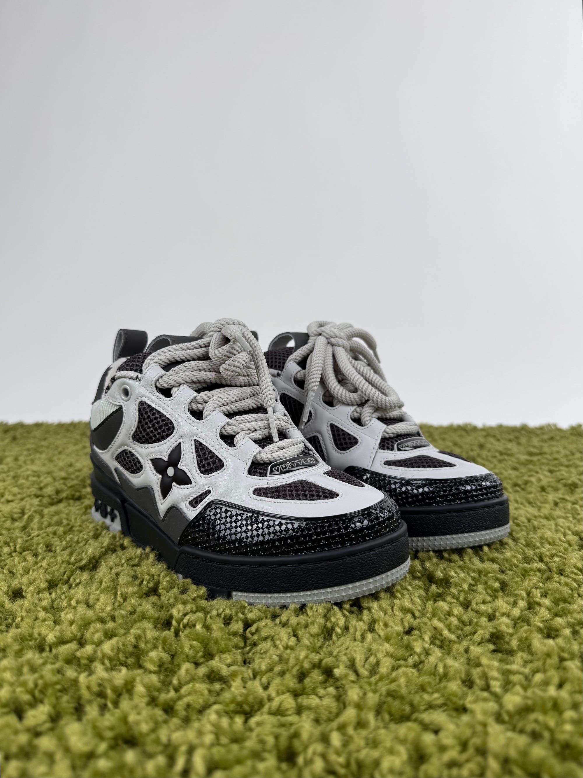 Louis Vuitton Skate Grigio Scuro 2