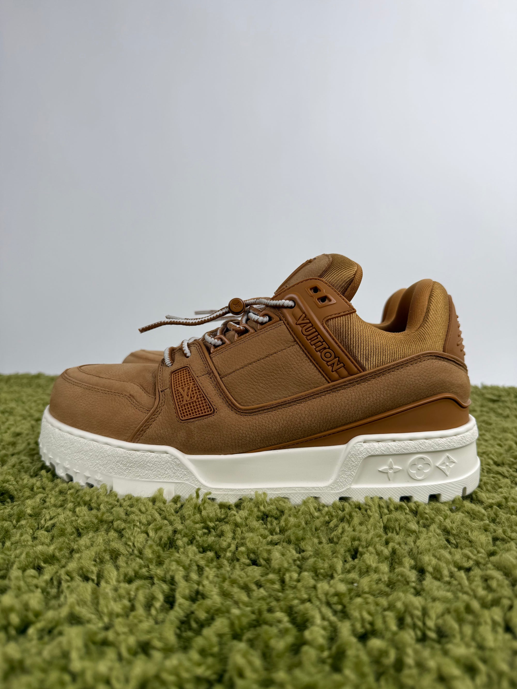 Louis Vuitton Trainer Maxi Beige 7