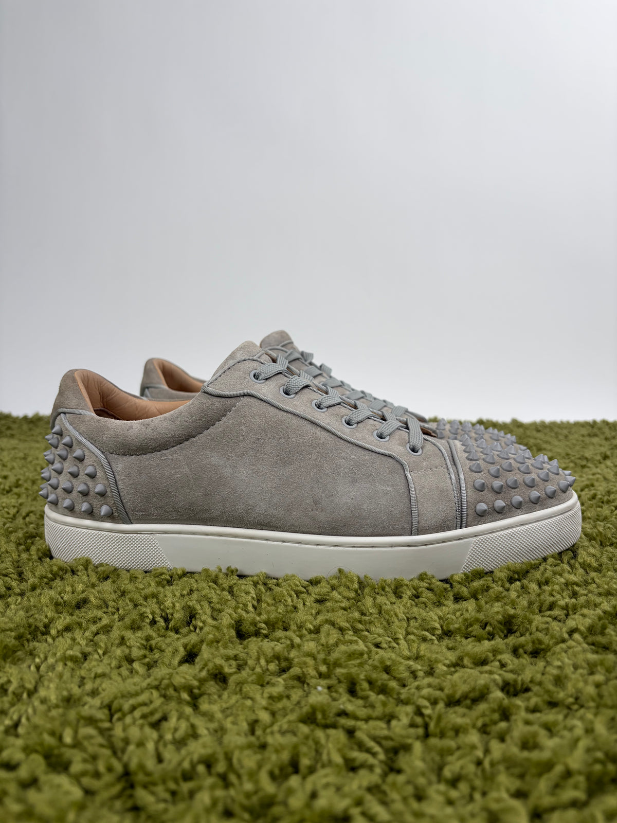 Christian Louboutin Spikes Low Grigia 45