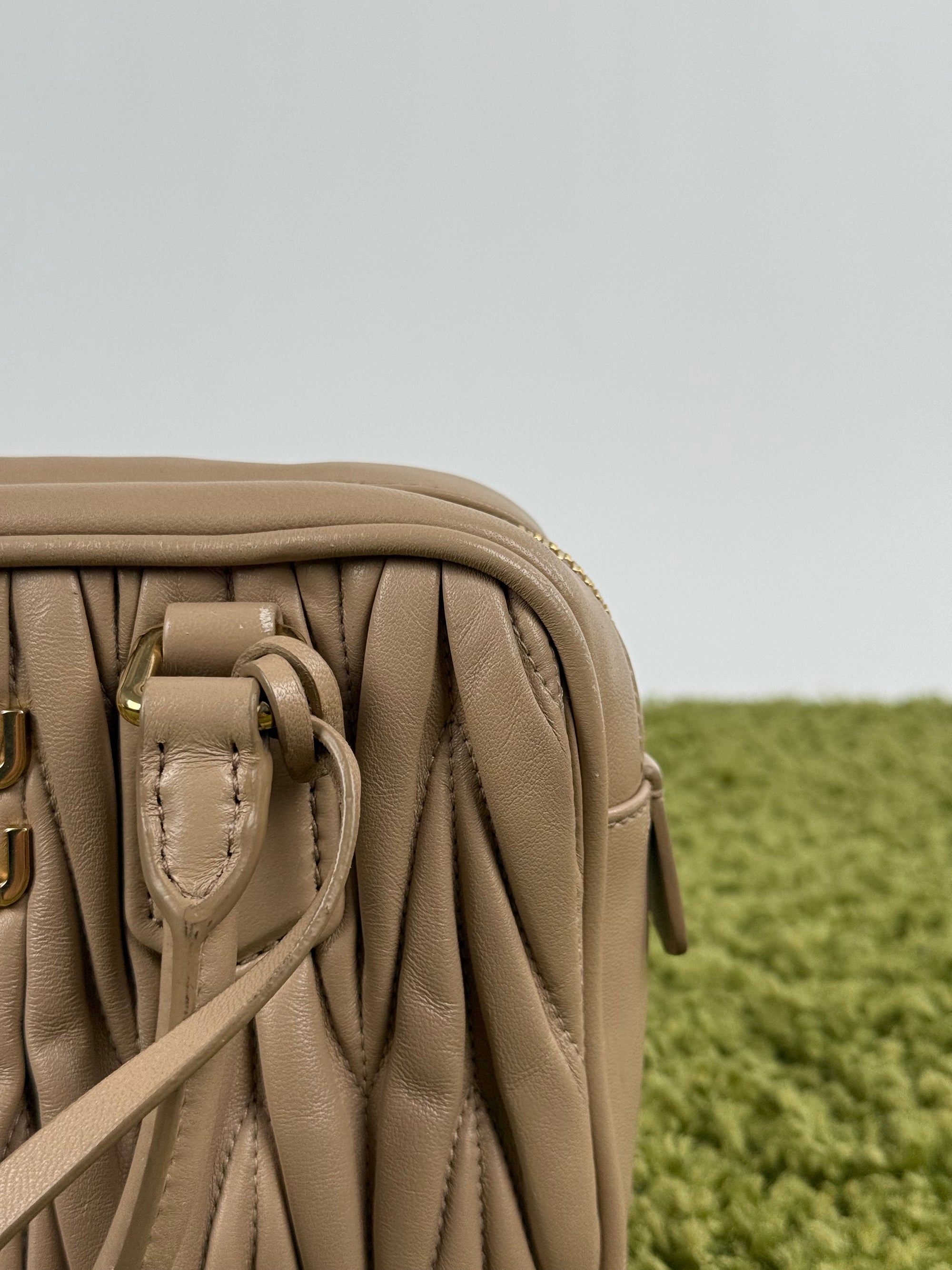 Borsa Arcadie Nappa Miu Miu Beige