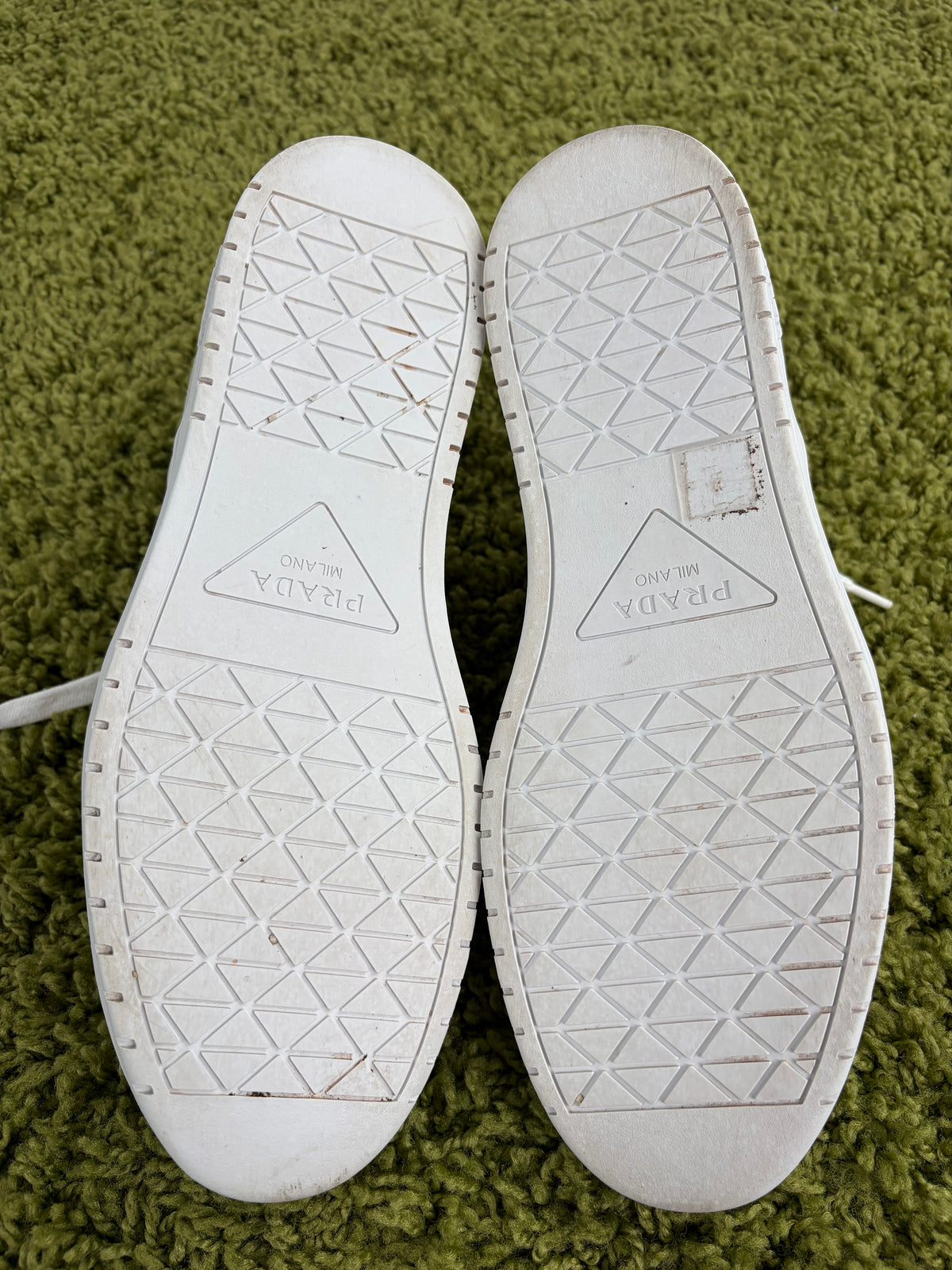 Prada DownTown Bianca 8