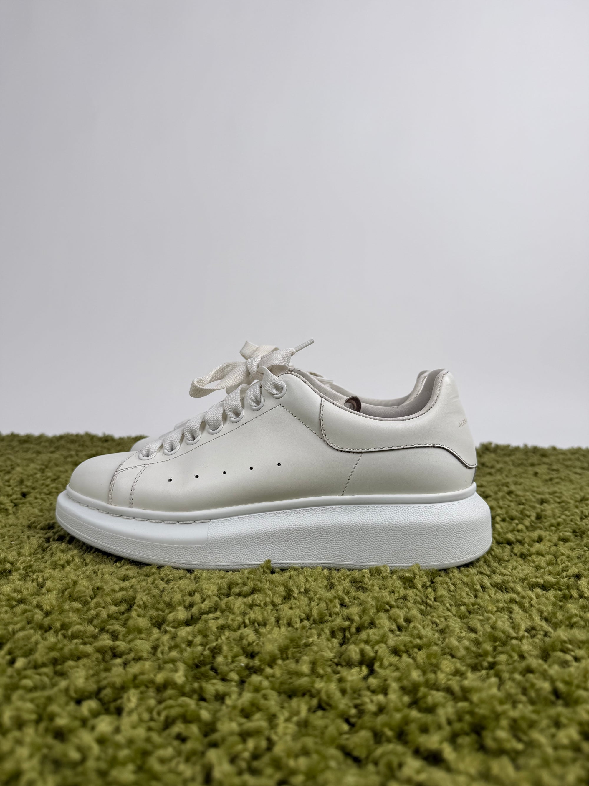 Alexander Mcqueen Sneaker Bianca