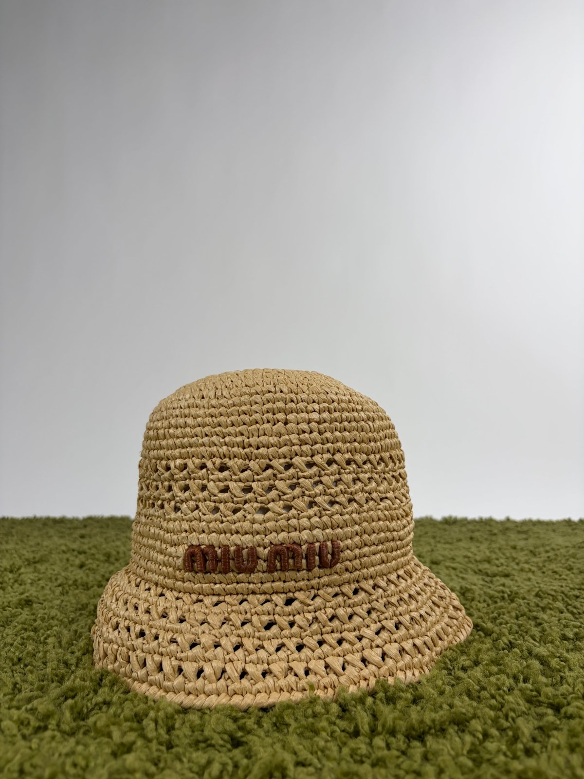 Cappello Miu Miu beige - Second Hand Di Fiore