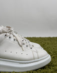 Mcqueen Size 41.5 bianche e nere