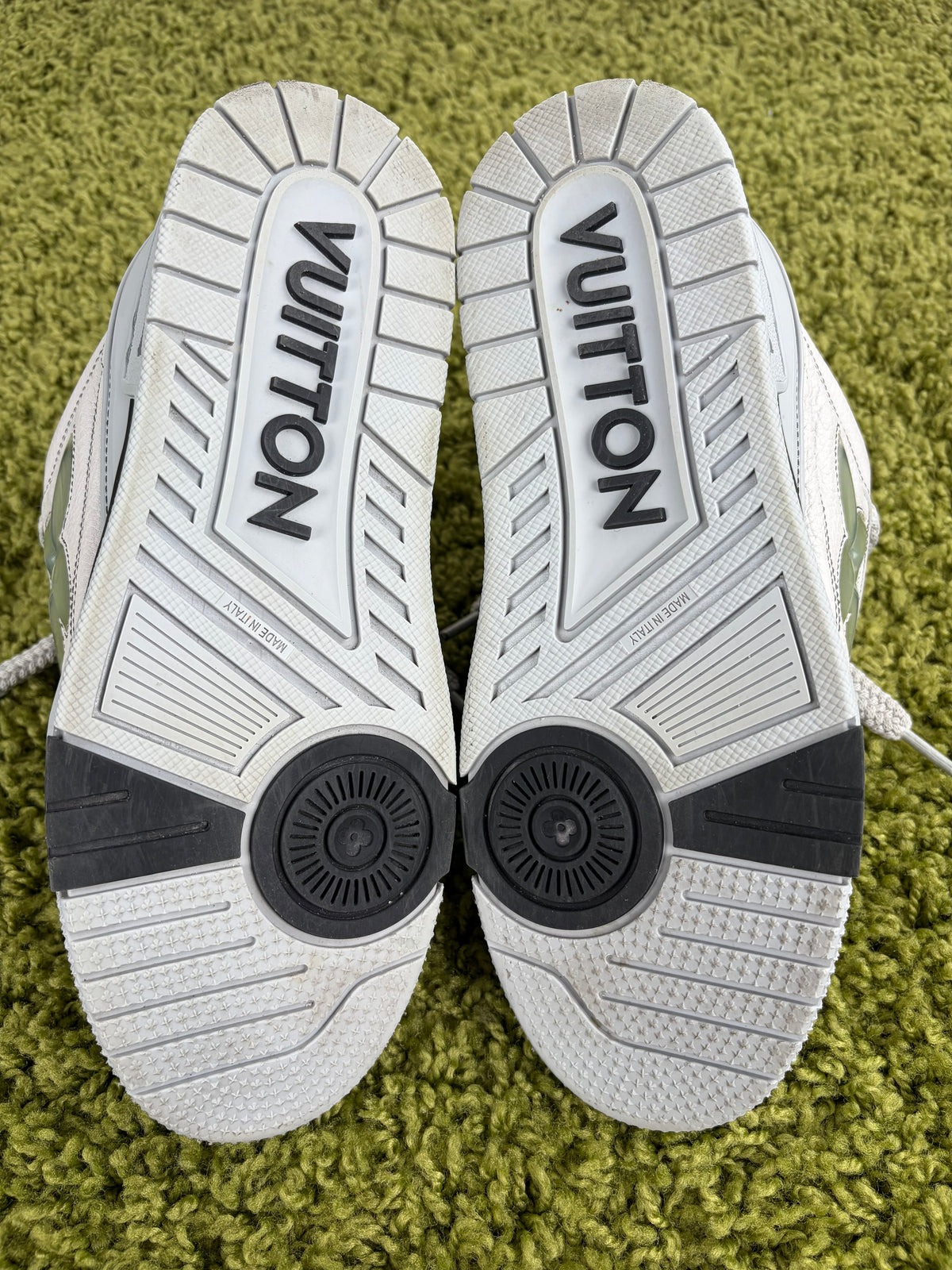 Louis Vuitton Skate Grigia 7