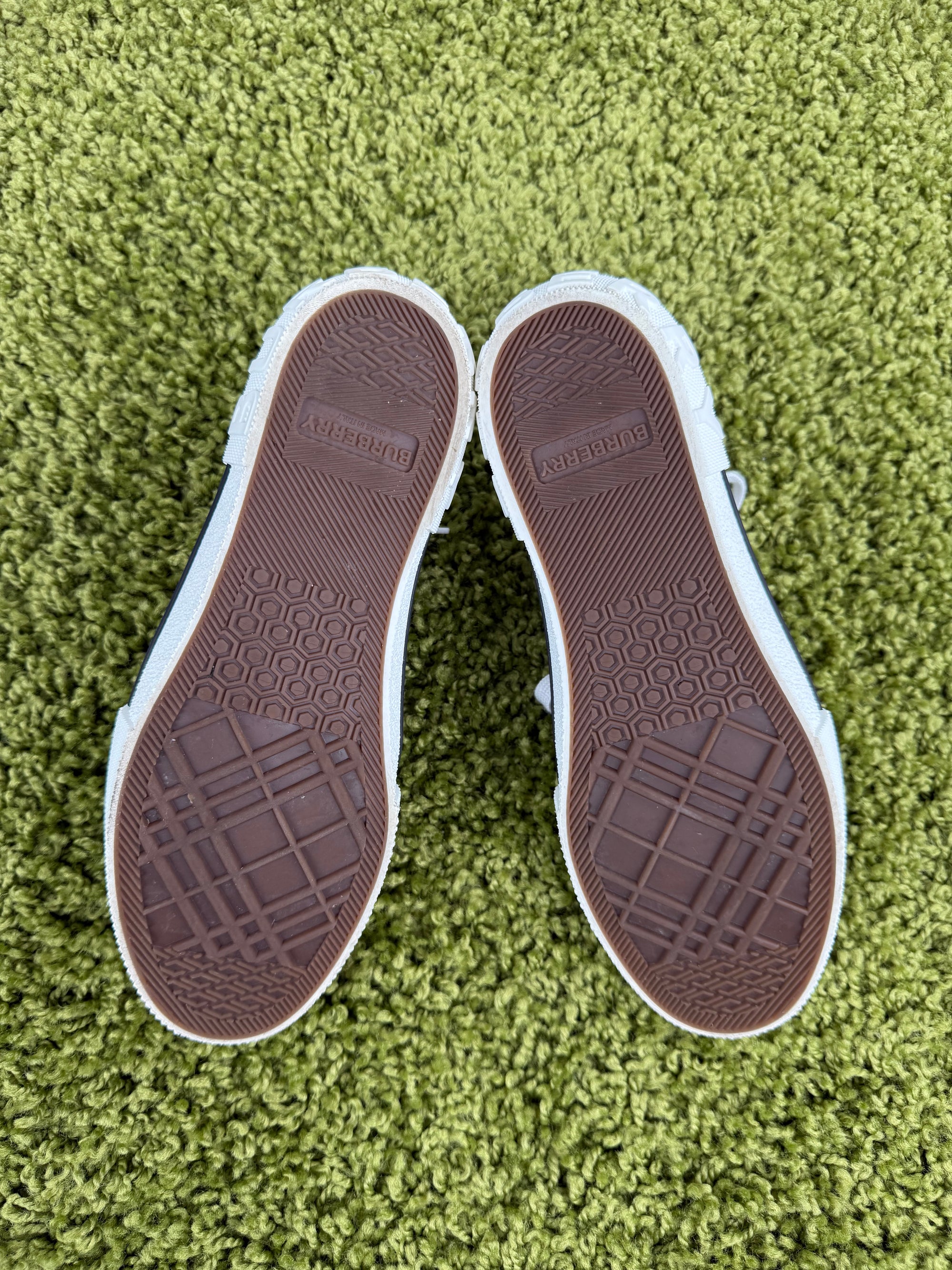 Burberry Low Sneaker 41