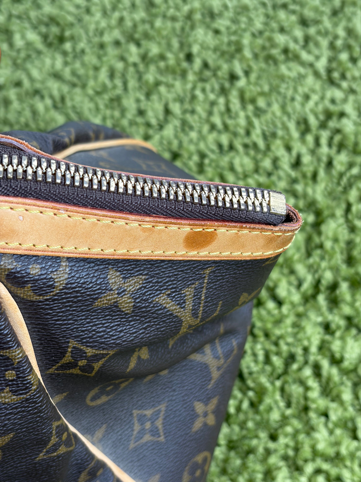 Borsa Louis Vuitton Tivoli PM Marrone