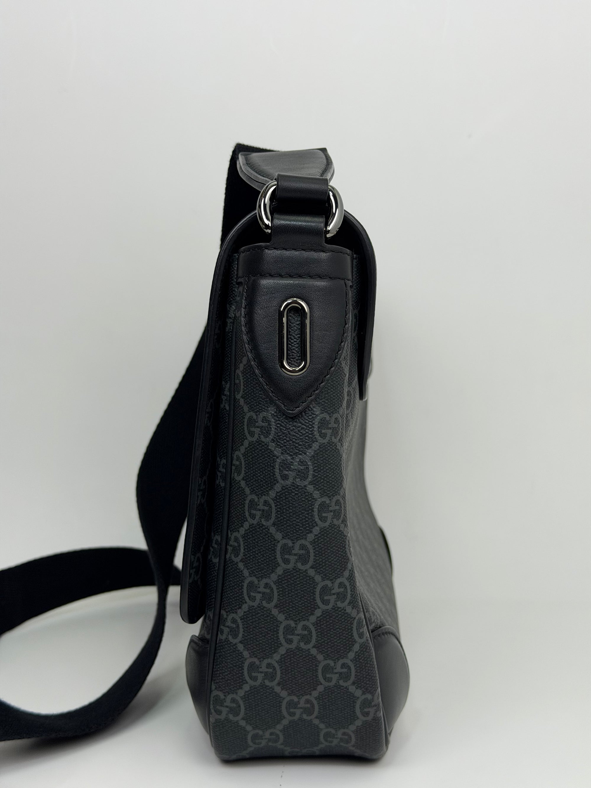 Borsello Gucci grigio e nero