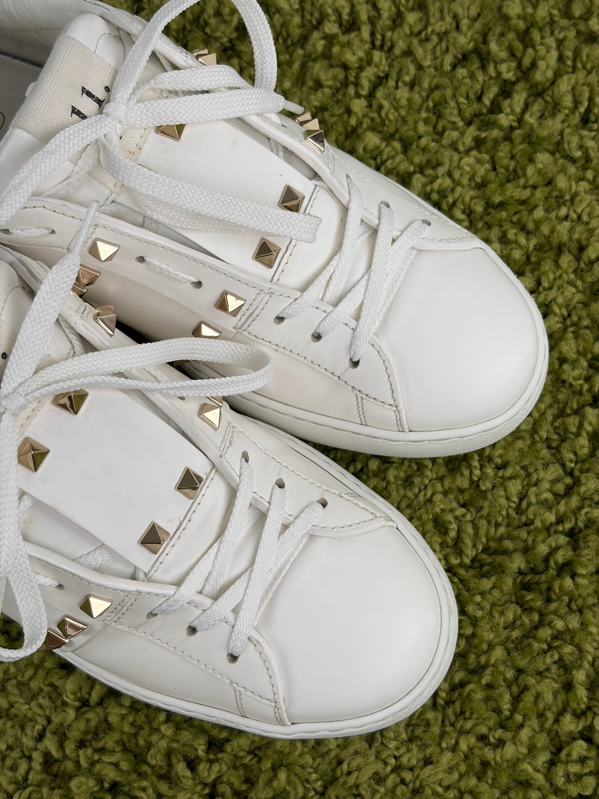 Valentino Rockstud Size 41 bianche e oro